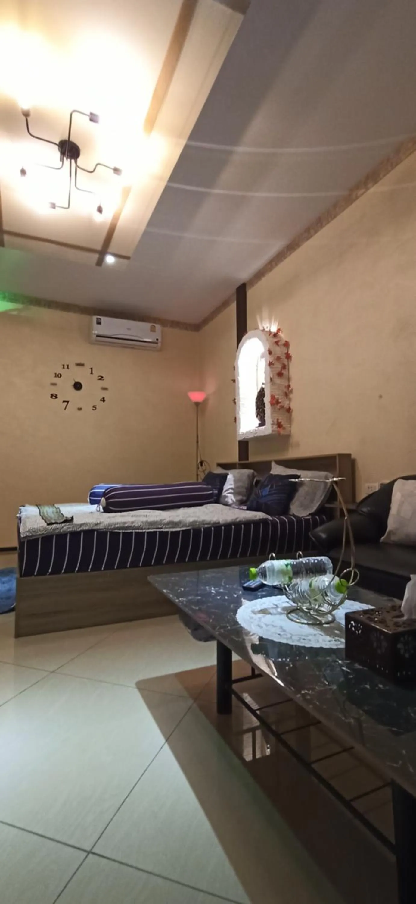 Living room in Touch the Wind