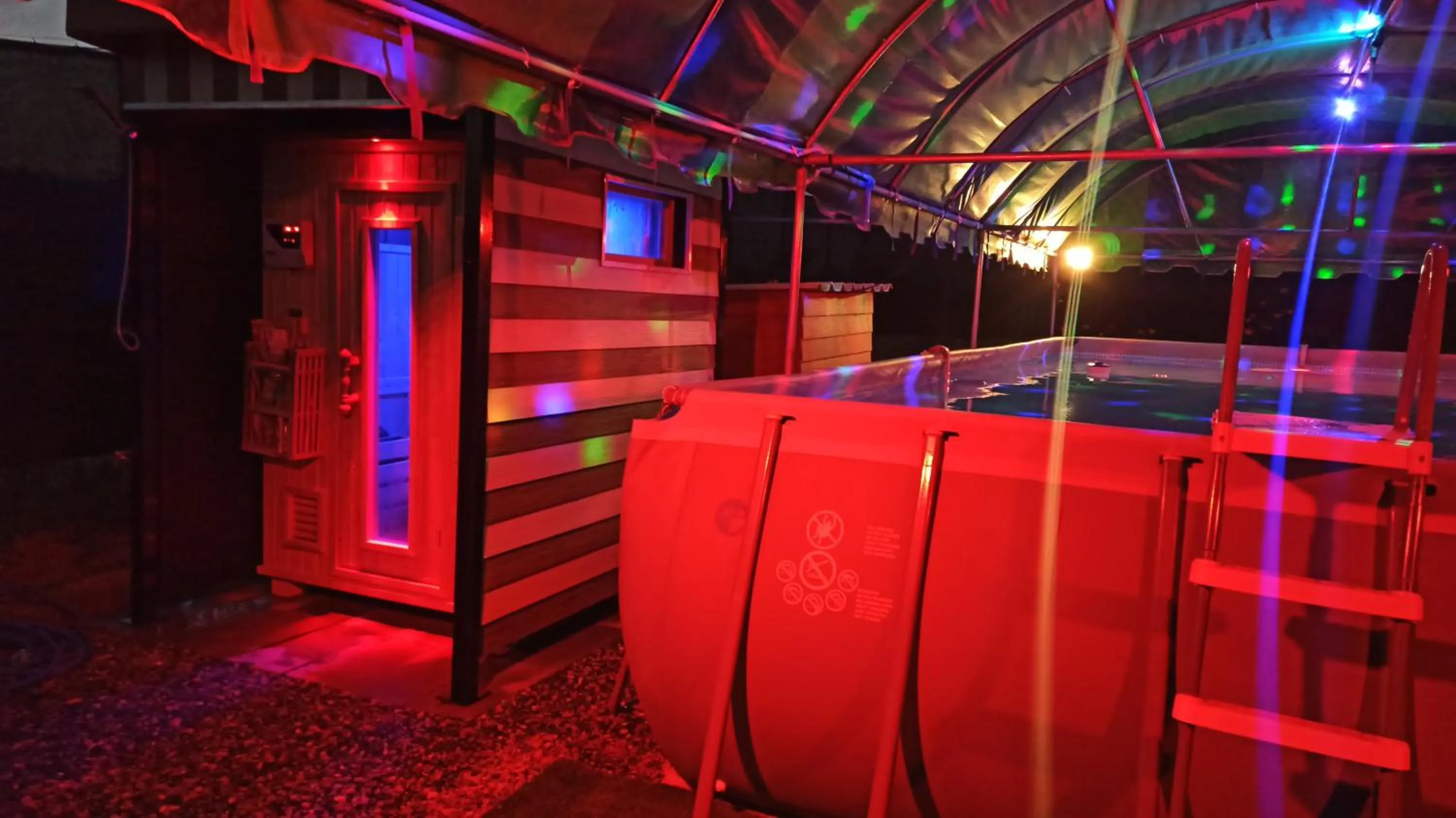 Sauna in Touch the Wind