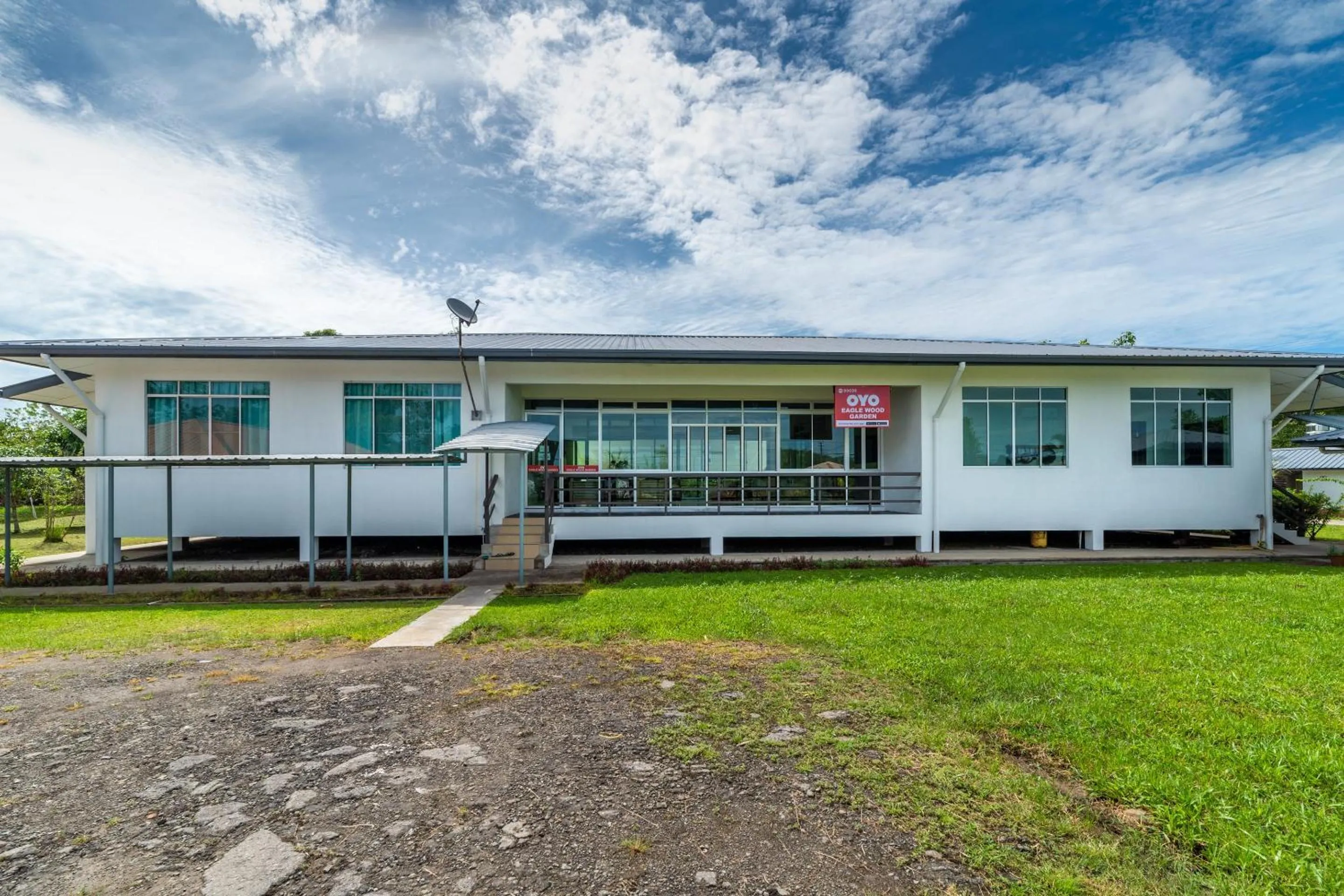 Facade/entrance in Hotel O Eagle Wood Garden