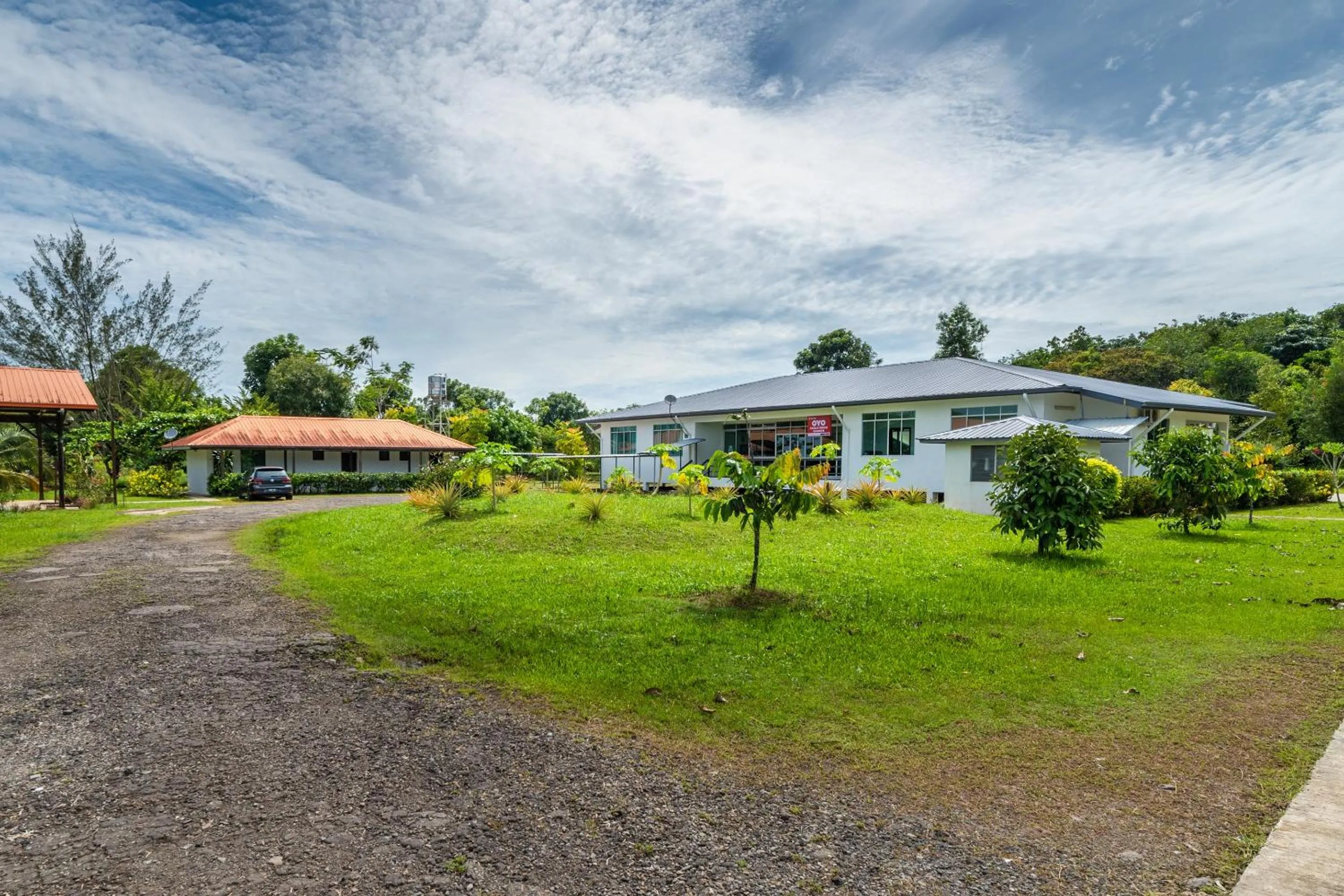Facade/entrance in Hotel O Eagle Wood Garden