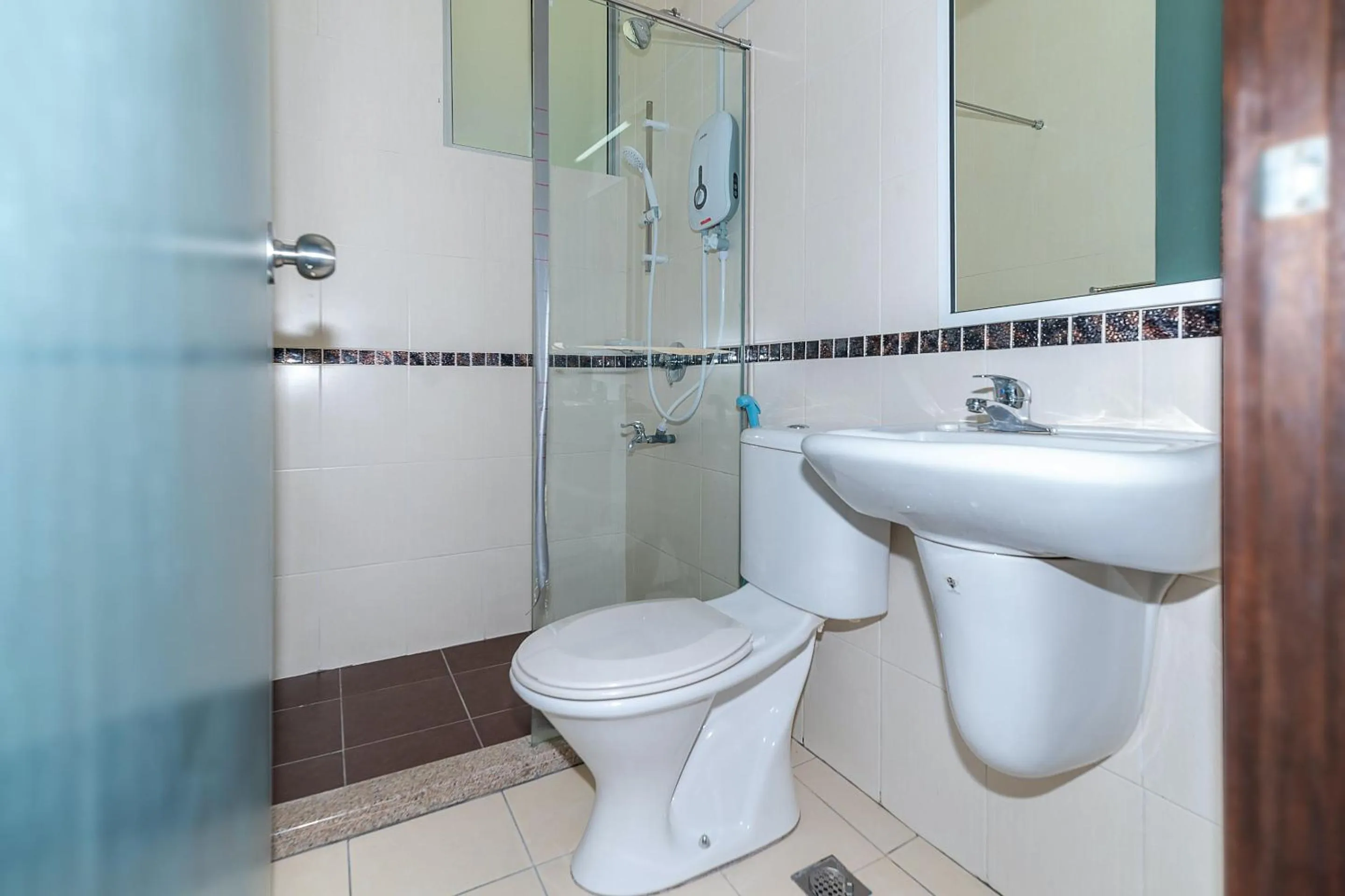 Bathroom in Hotel O Eagle Wood Garden