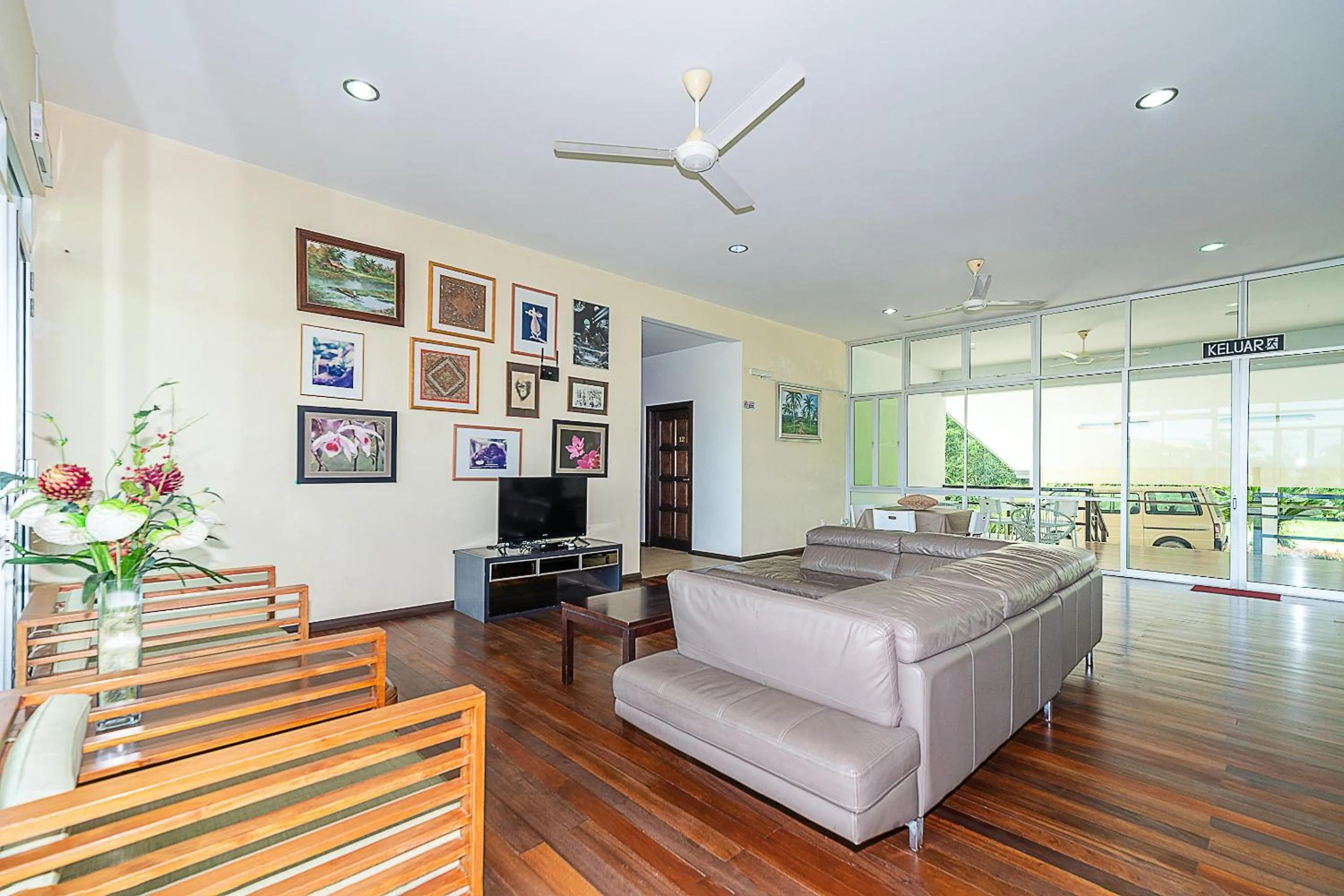 Lobby or reception, Bed in Hotel O Eagle Wood Garden