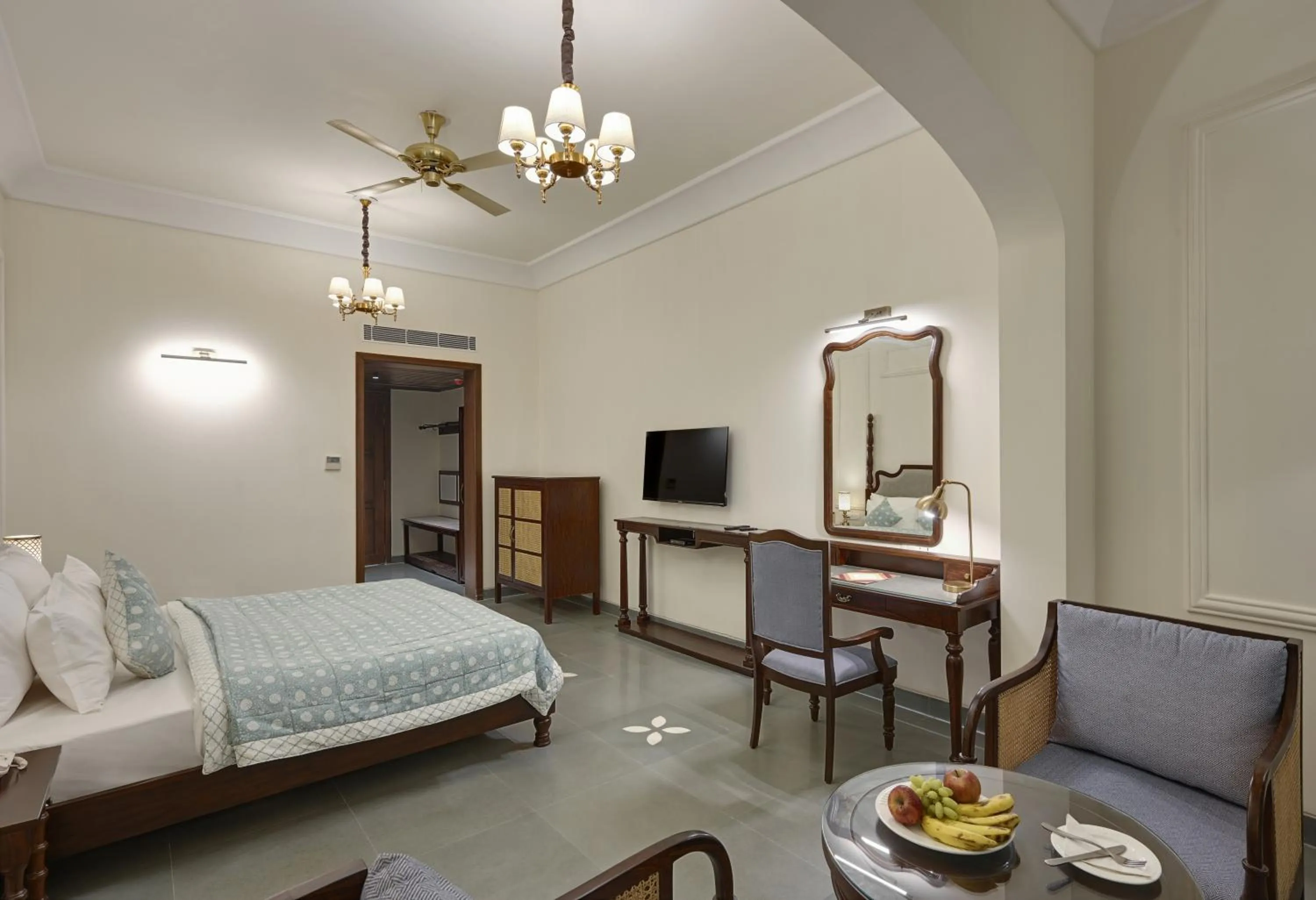 TV and multimedia, Bed in Brahma Niwas - Best Lake View Hotel in Udaipur