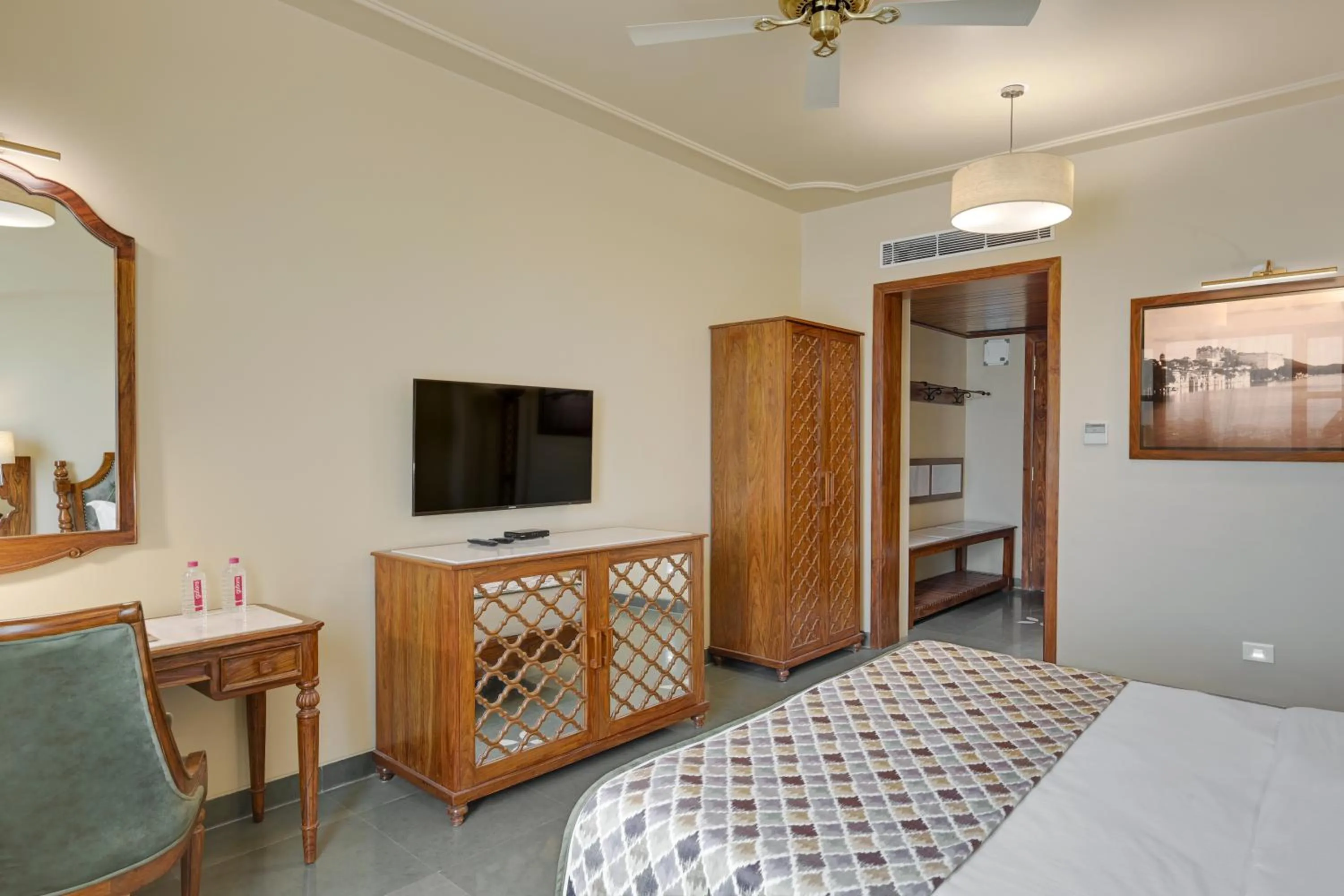 Photo of the whole room, Bed in Brahma Niwas - Best Lake View Hotel in Udaipur