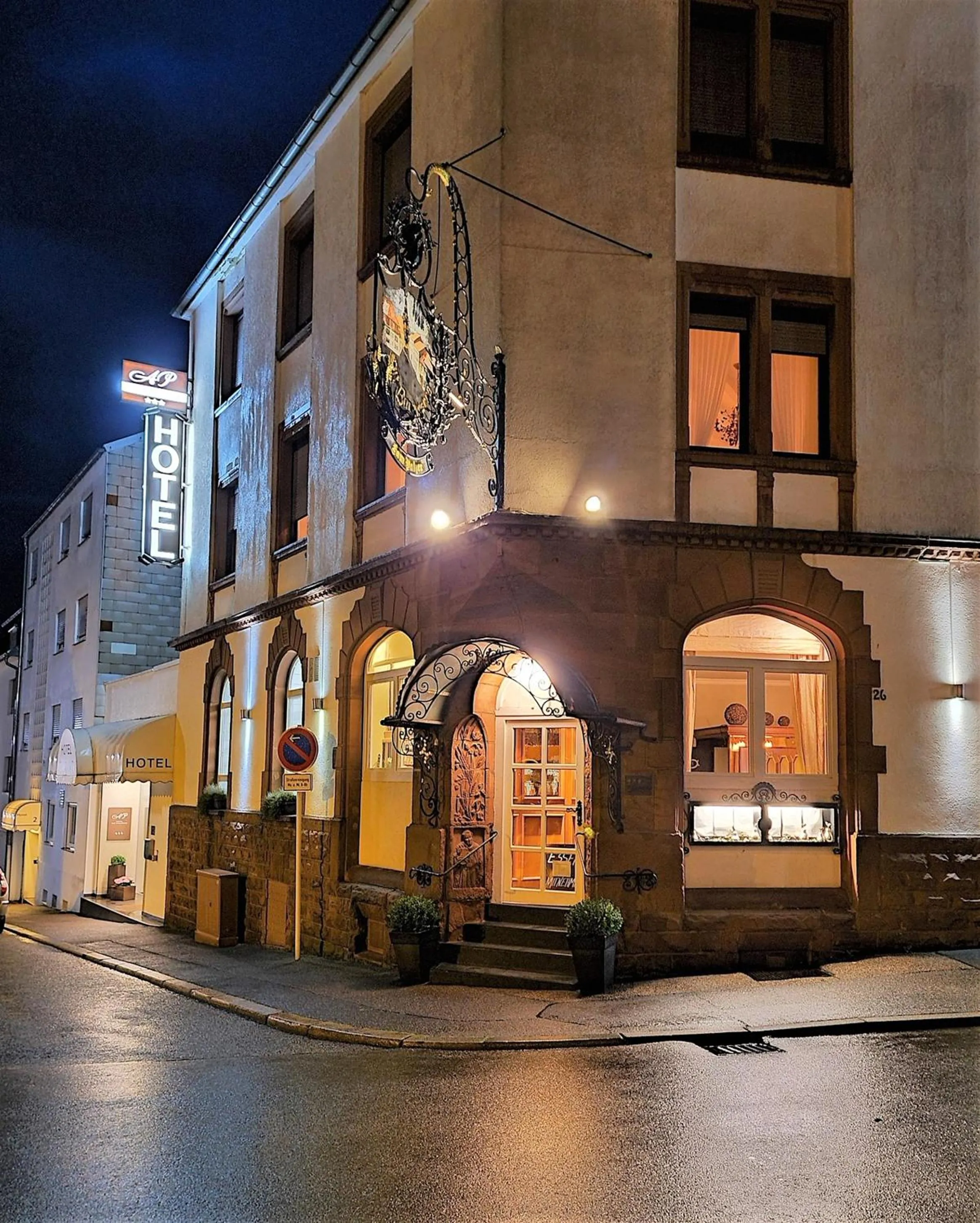 Property building in Hotel Restaurant Alt Pirmasens