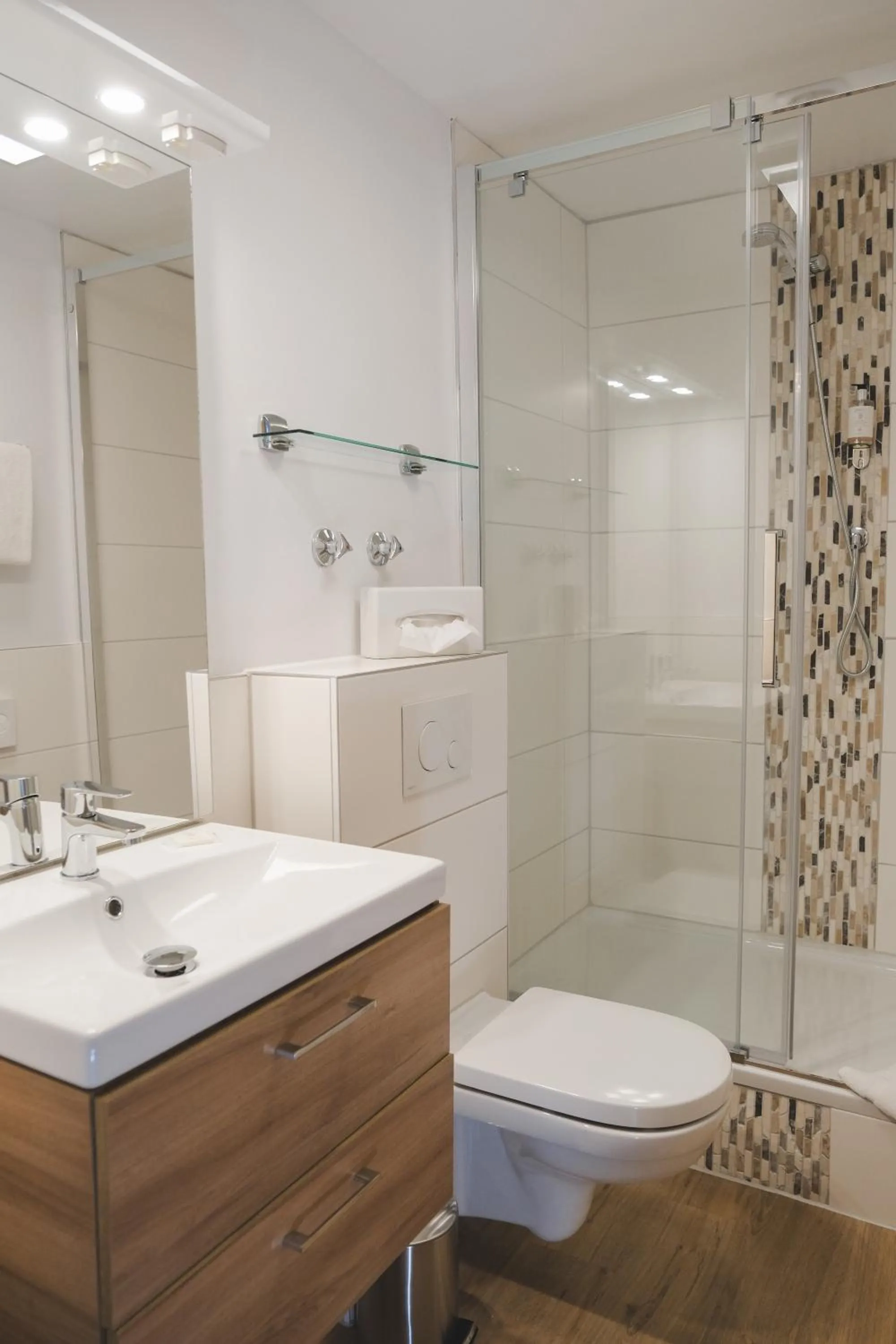 Bathroom in Hotel Restaurant Alt Pirmasens