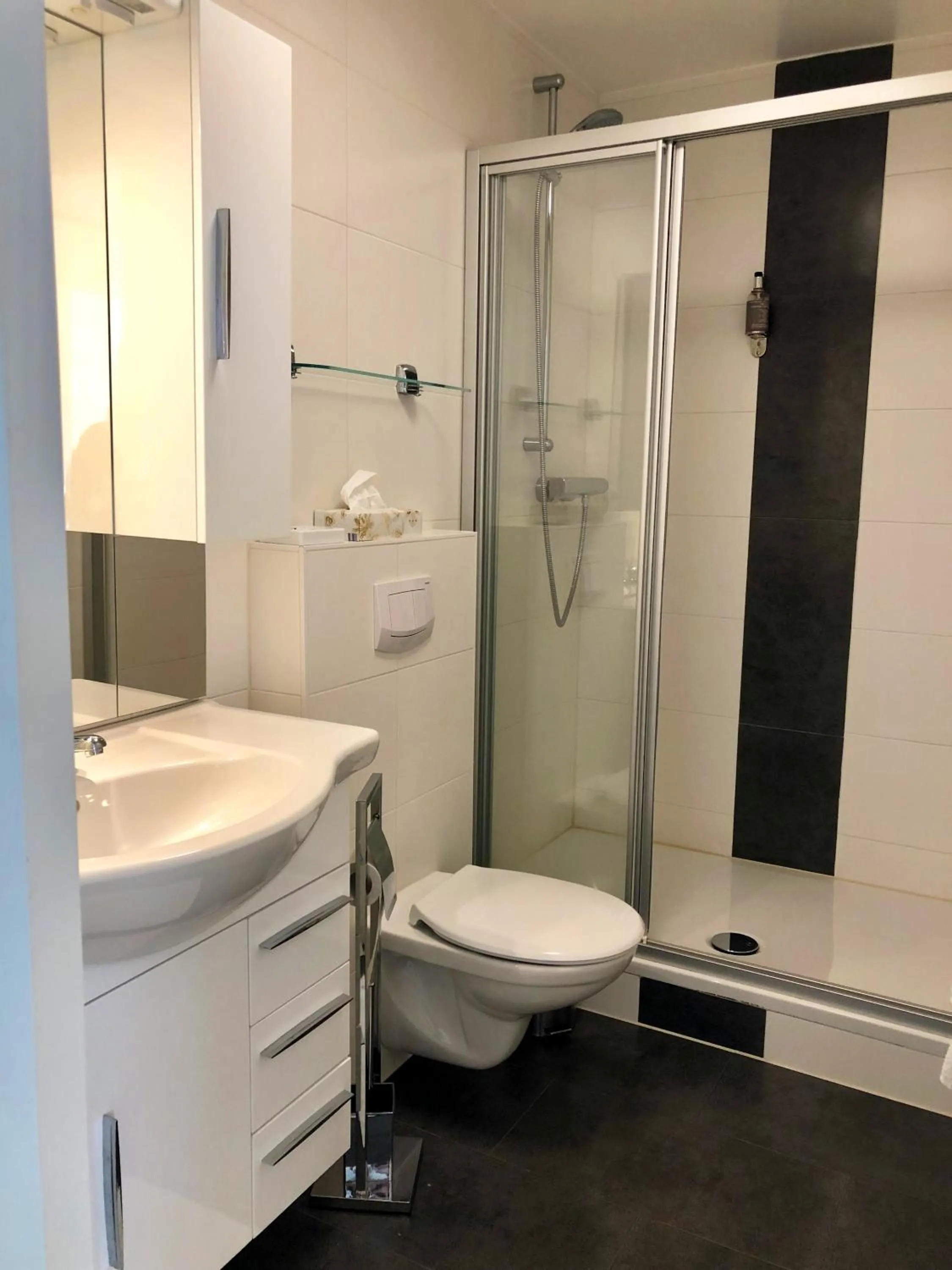 Bathroom in Hotel Restaurant Alt Pirmasens