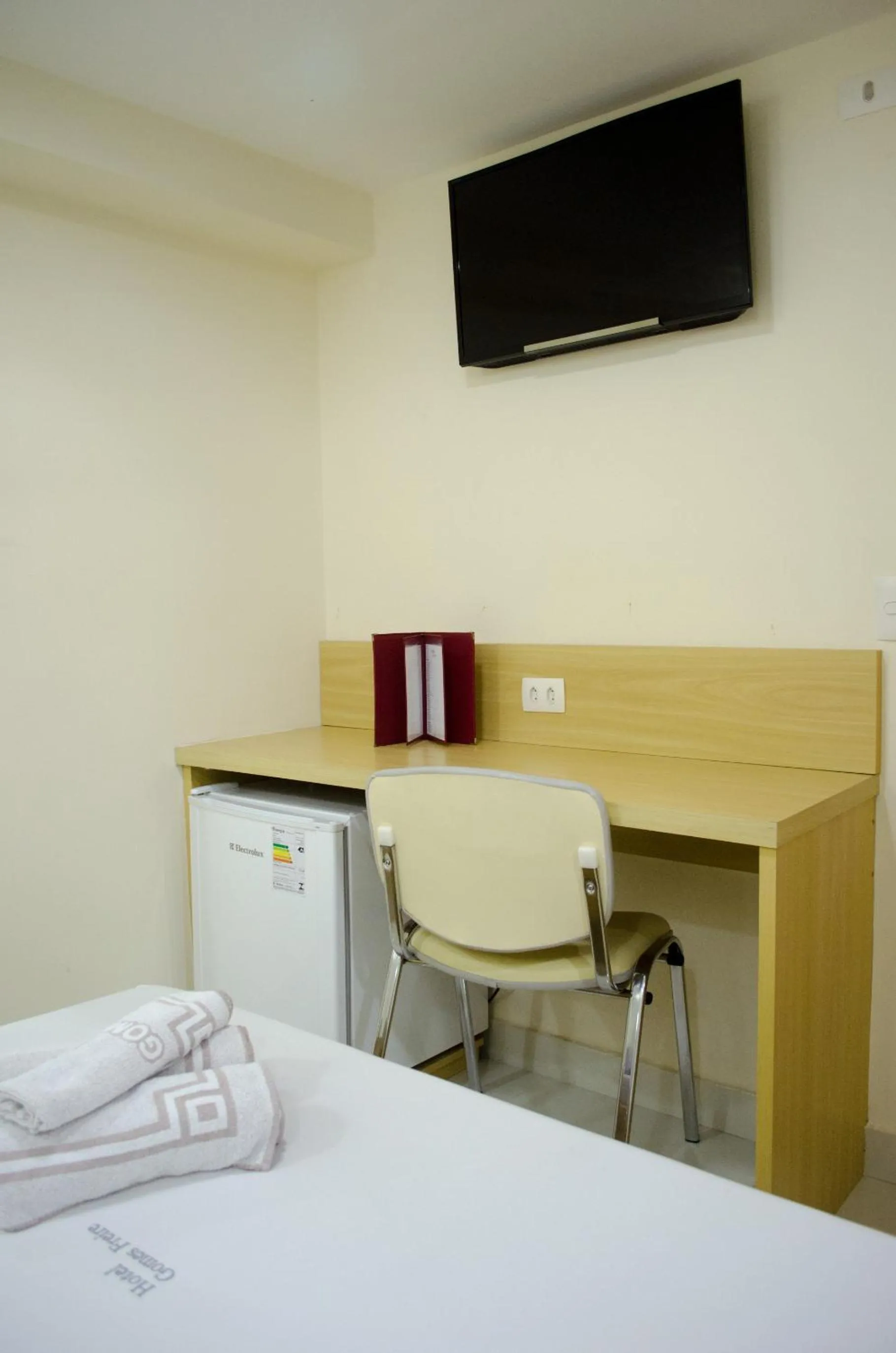 Seating area, Bed in Hotel Gomes Freire (Adult Only)