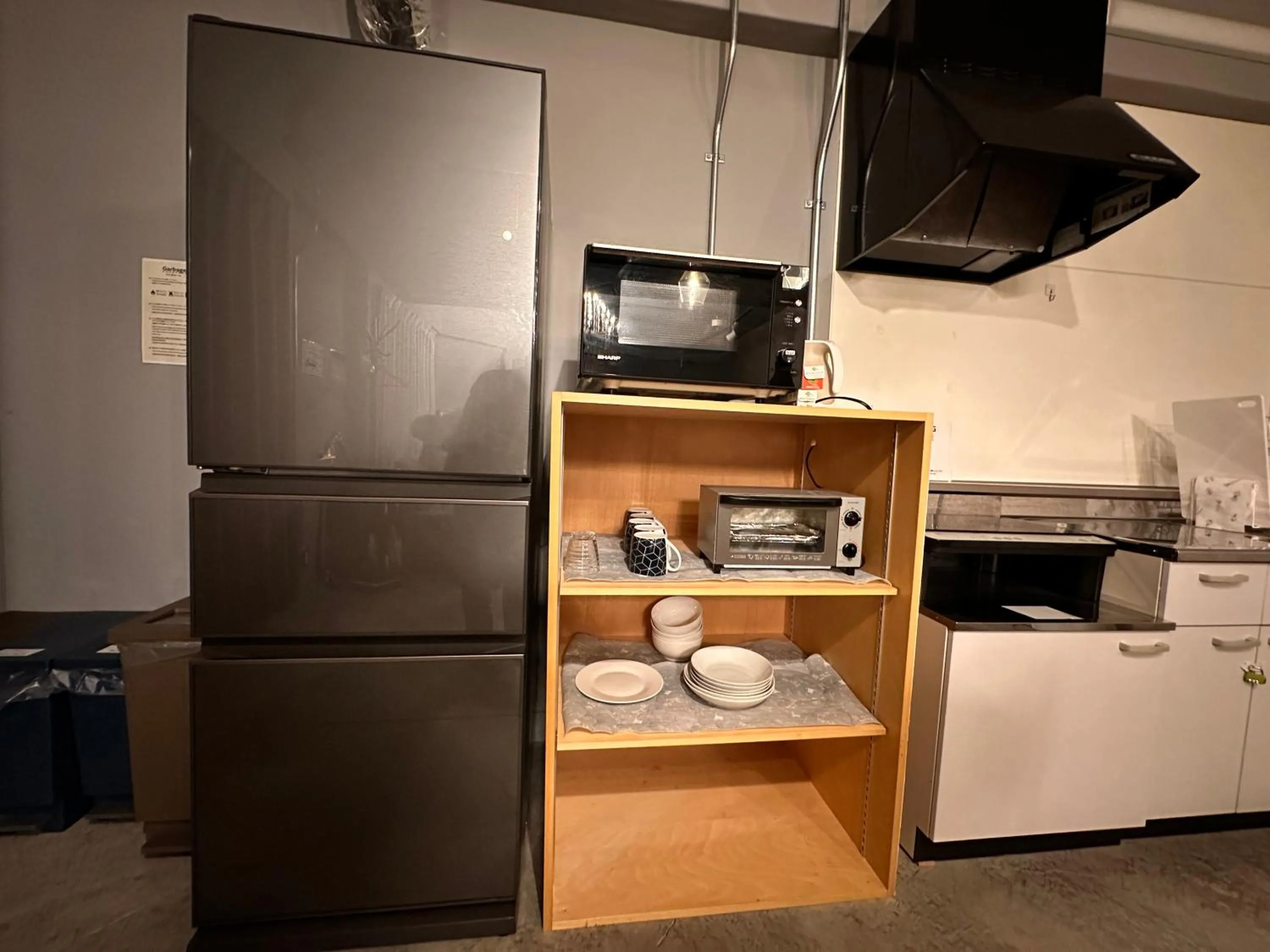 kitchen in Economy Hotel Upashi