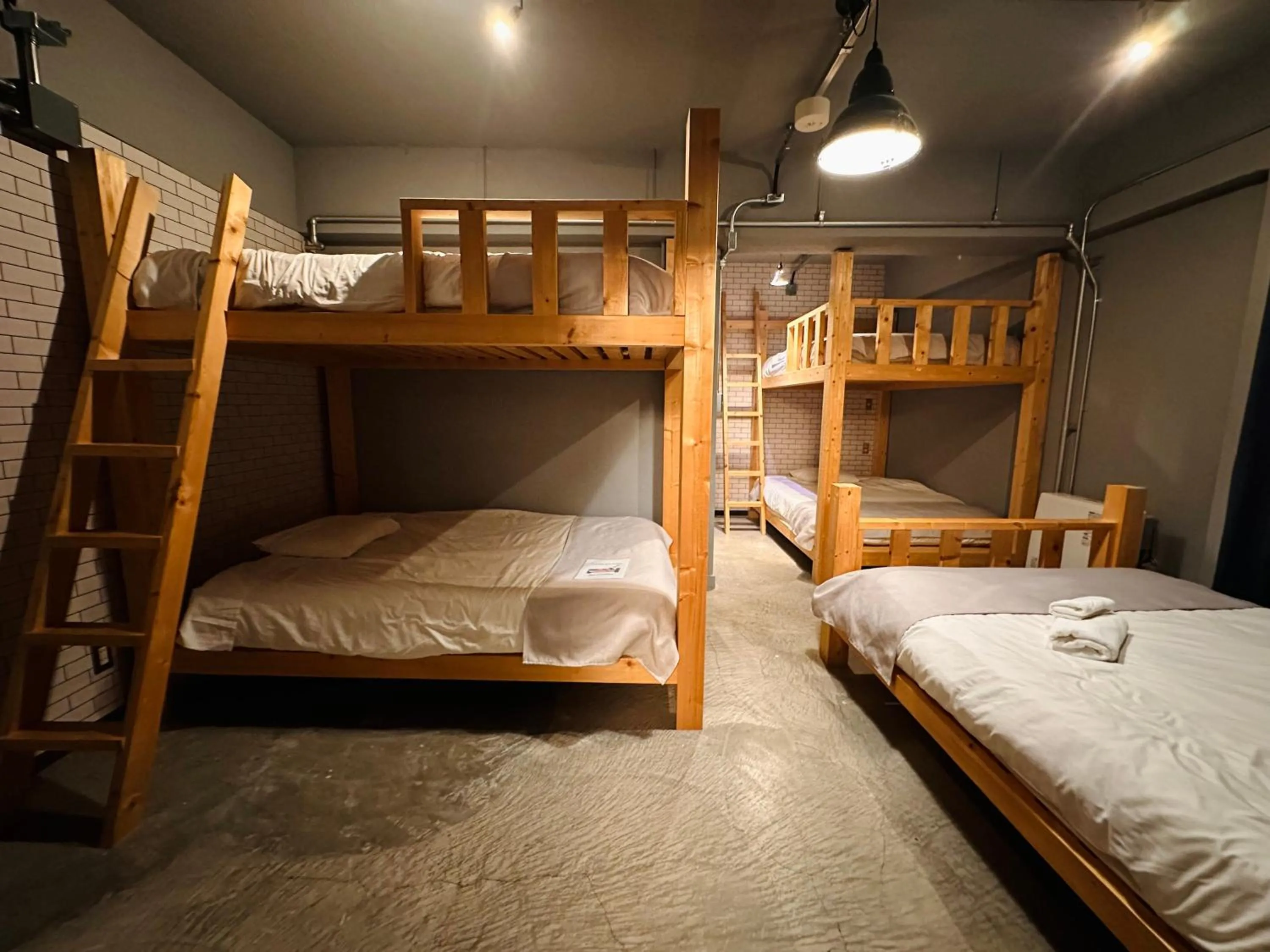 Bed in Economy Hotel Upashi