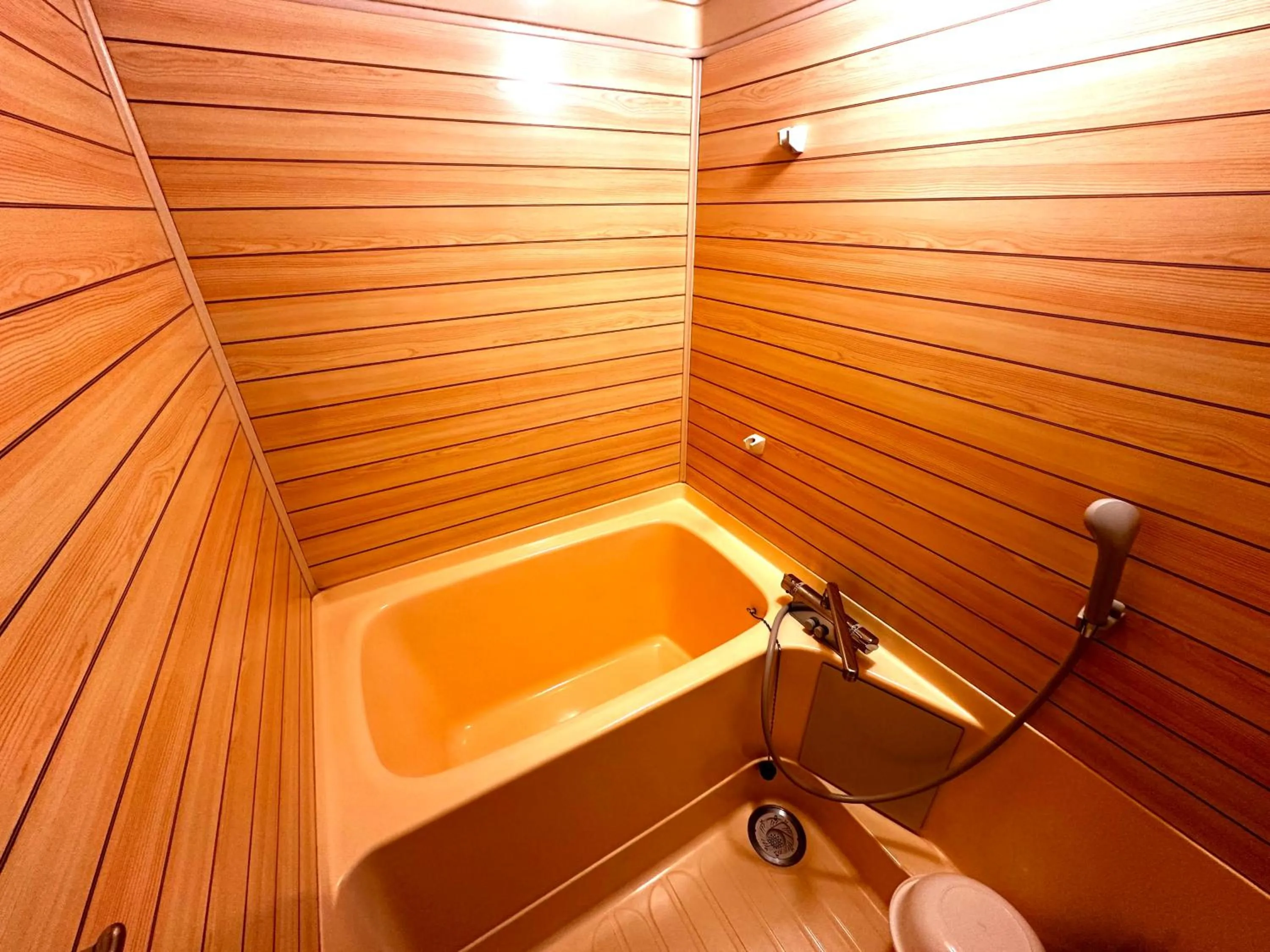 Bathroom in Economy Hotel Upashi