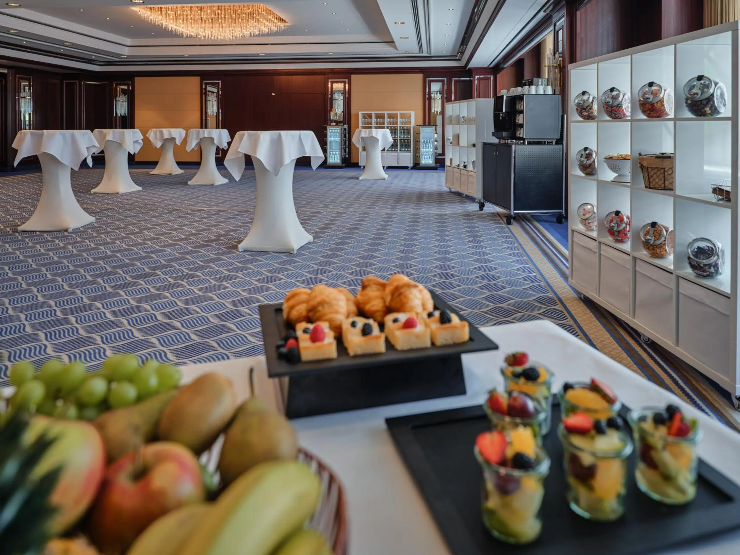 Meeting/conference room in Steigenberger Graf Zeppelin