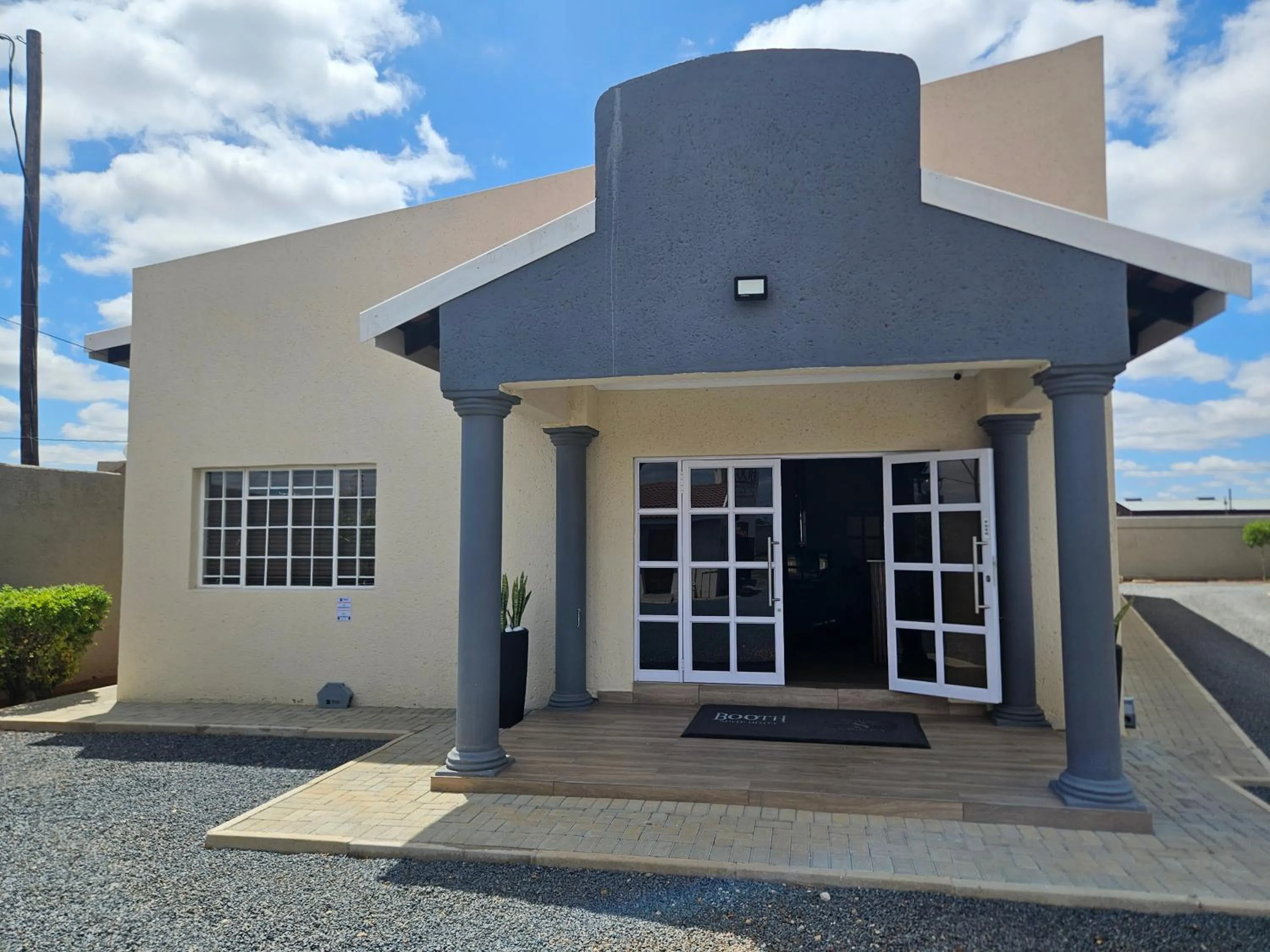 Booth Suite Hotel Mafikeng