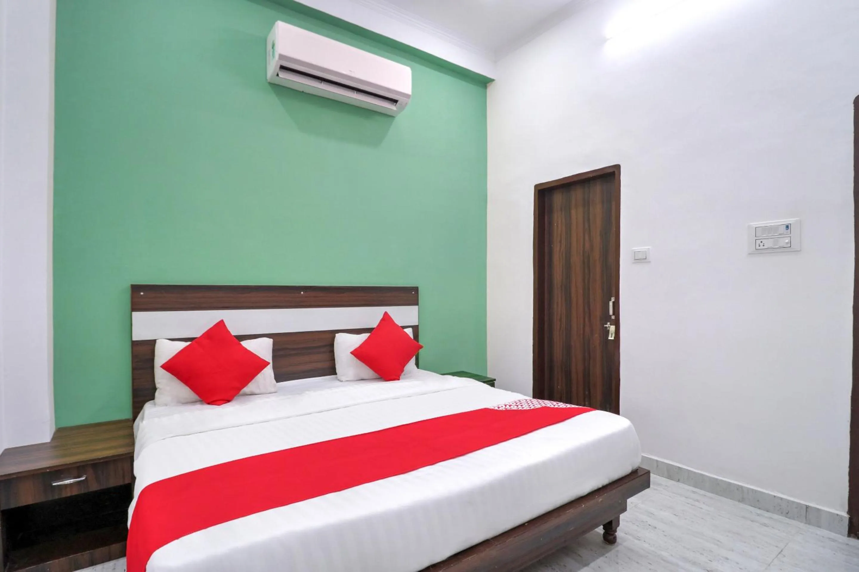 Bedroom, Bed in Hotel O White House