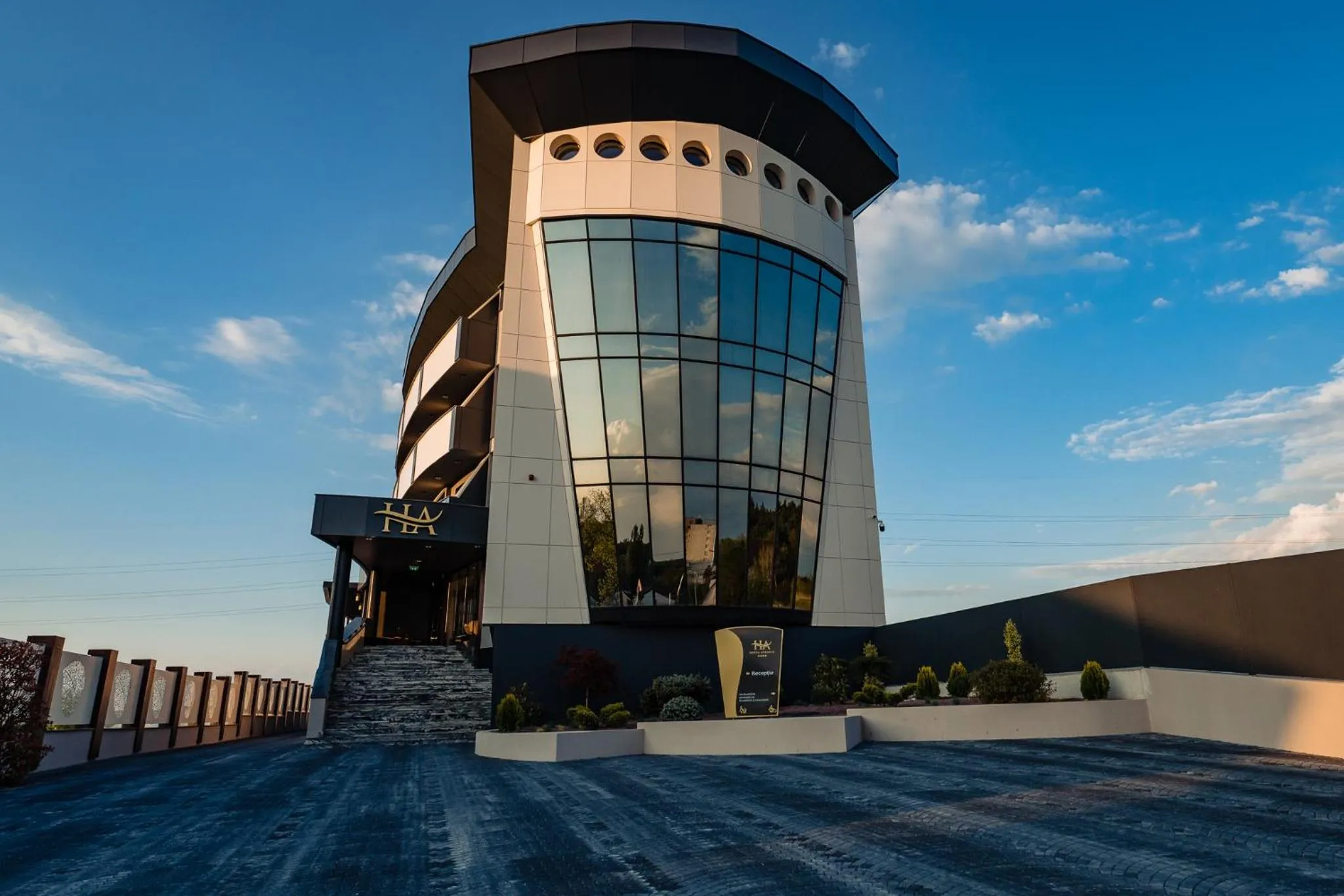 Property building in Hotel Aventus