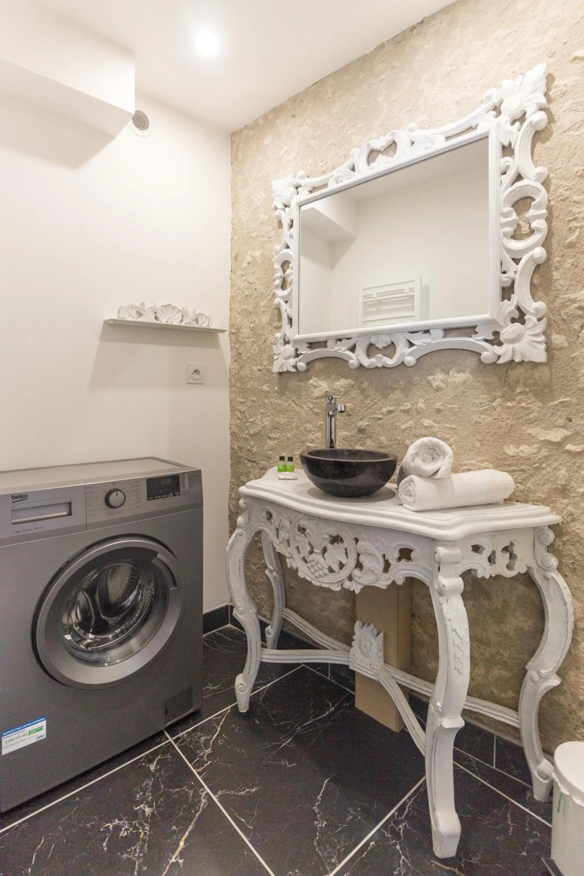 Bathroom in Au Bourg Neuf