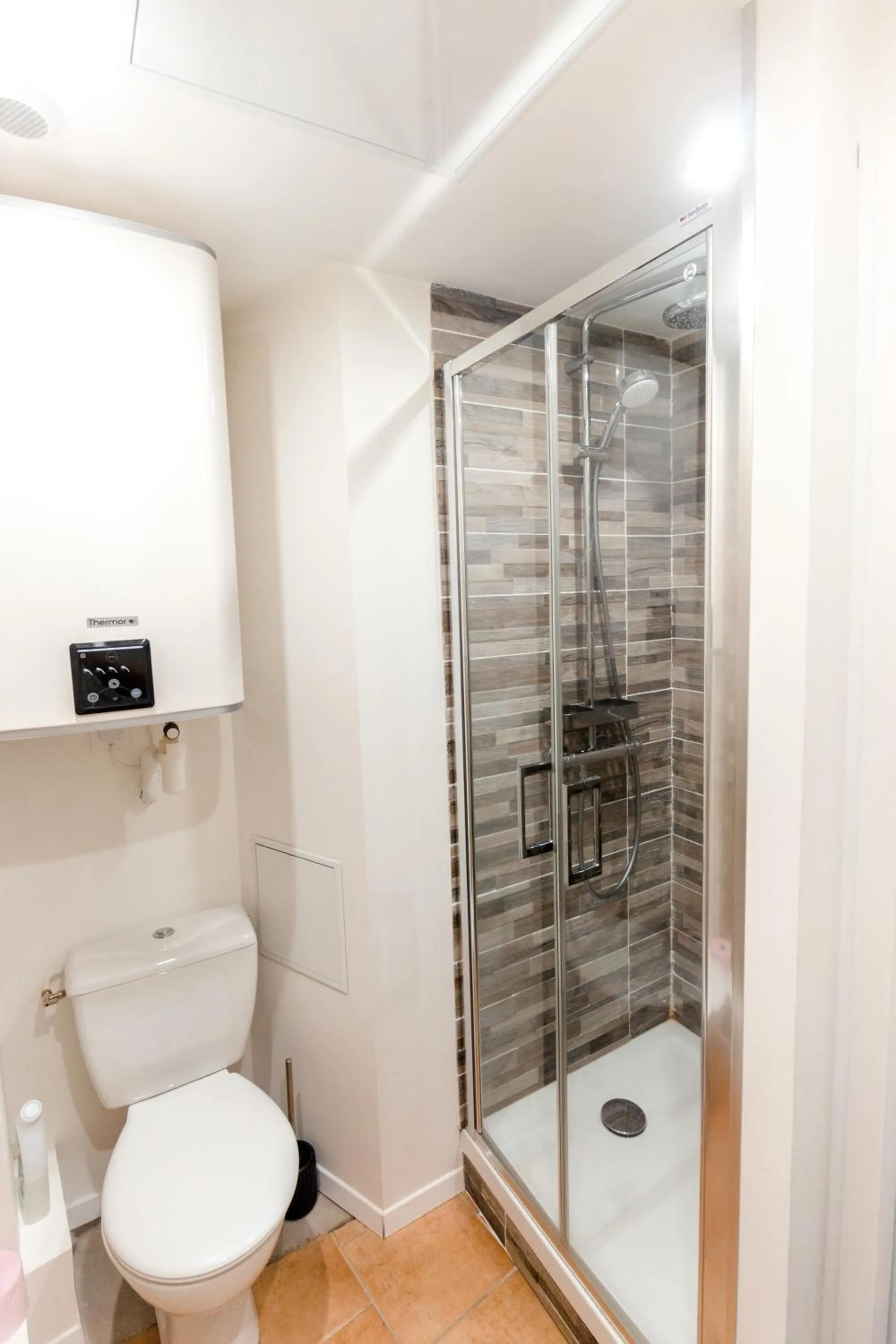 Bathroom in Au Bourg Neuf