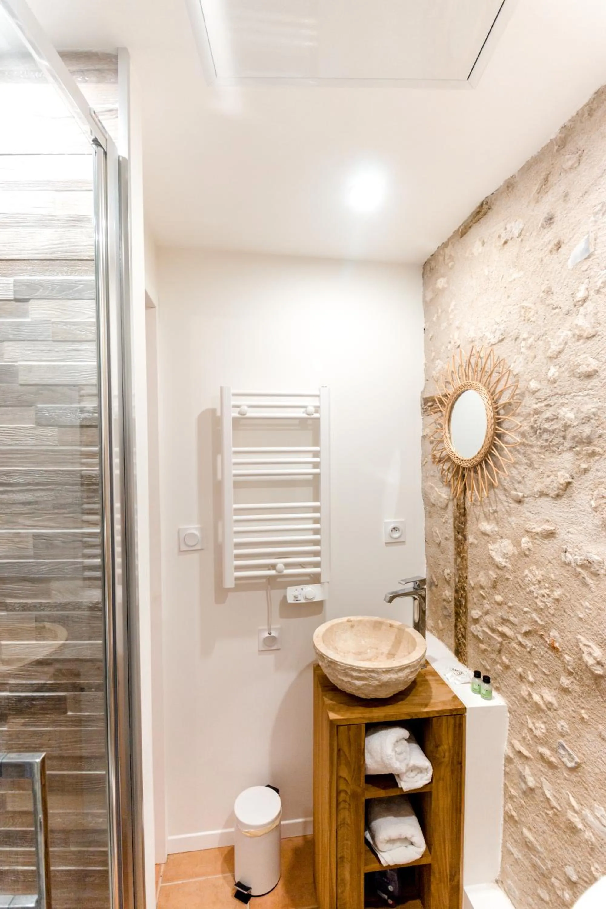 Bathroom in Au Bourg Neuf