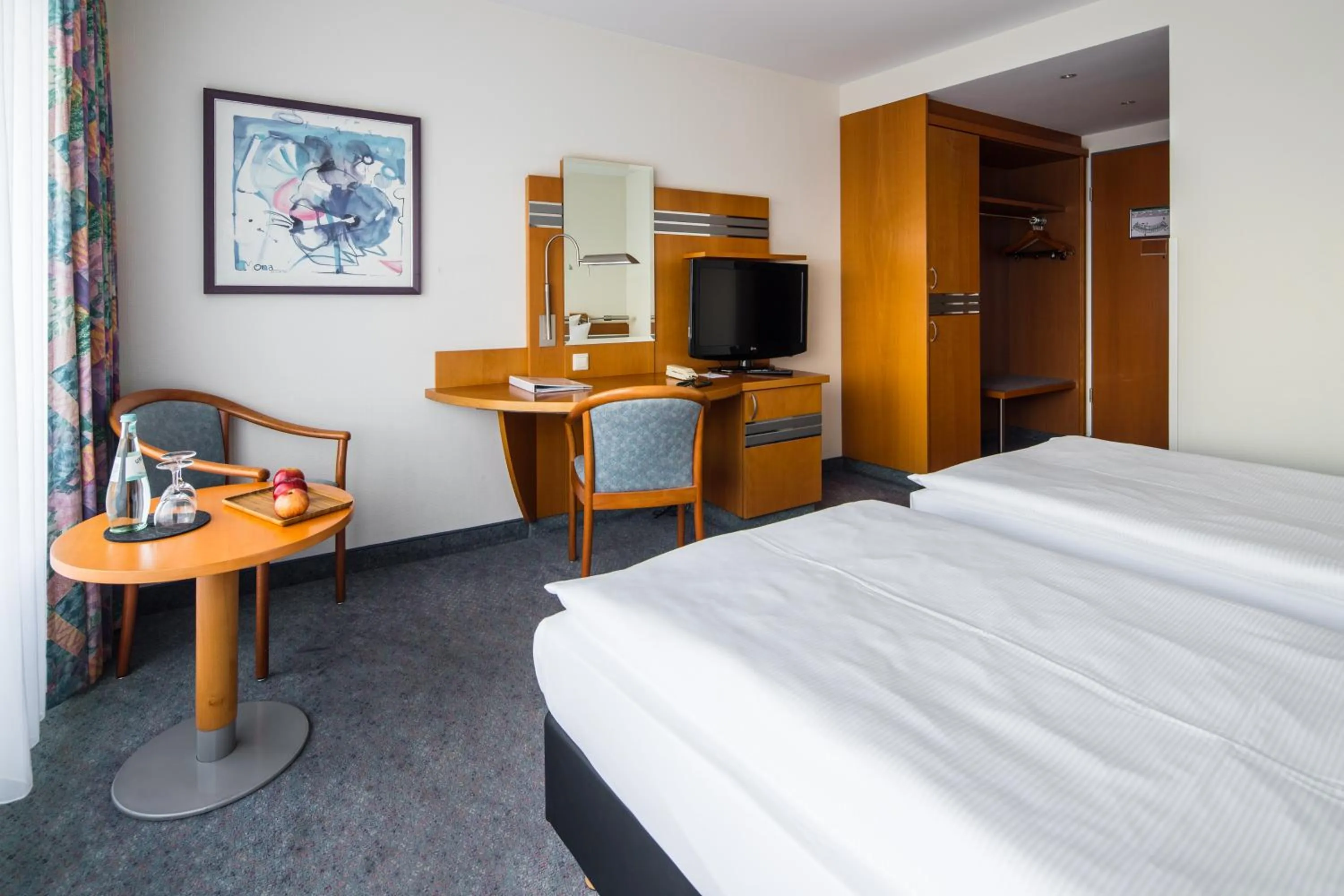 Photo of the whole room, Bed in Ramada by Wyndham Dresden