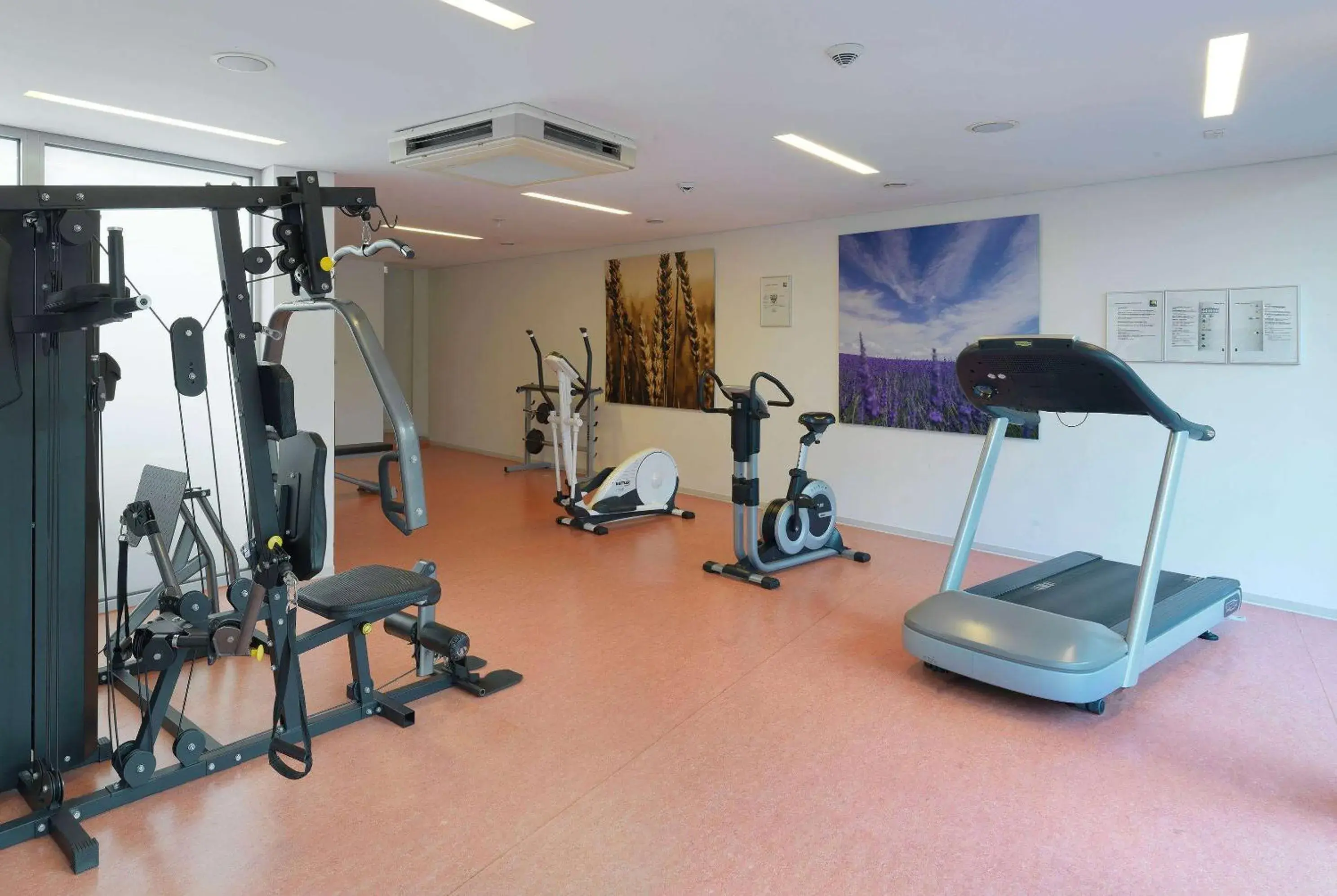 Fitness centre/facilities in Ramada by Wyndham Dresden Fitness centre/facilities in Ramada by Wyndham Dresden