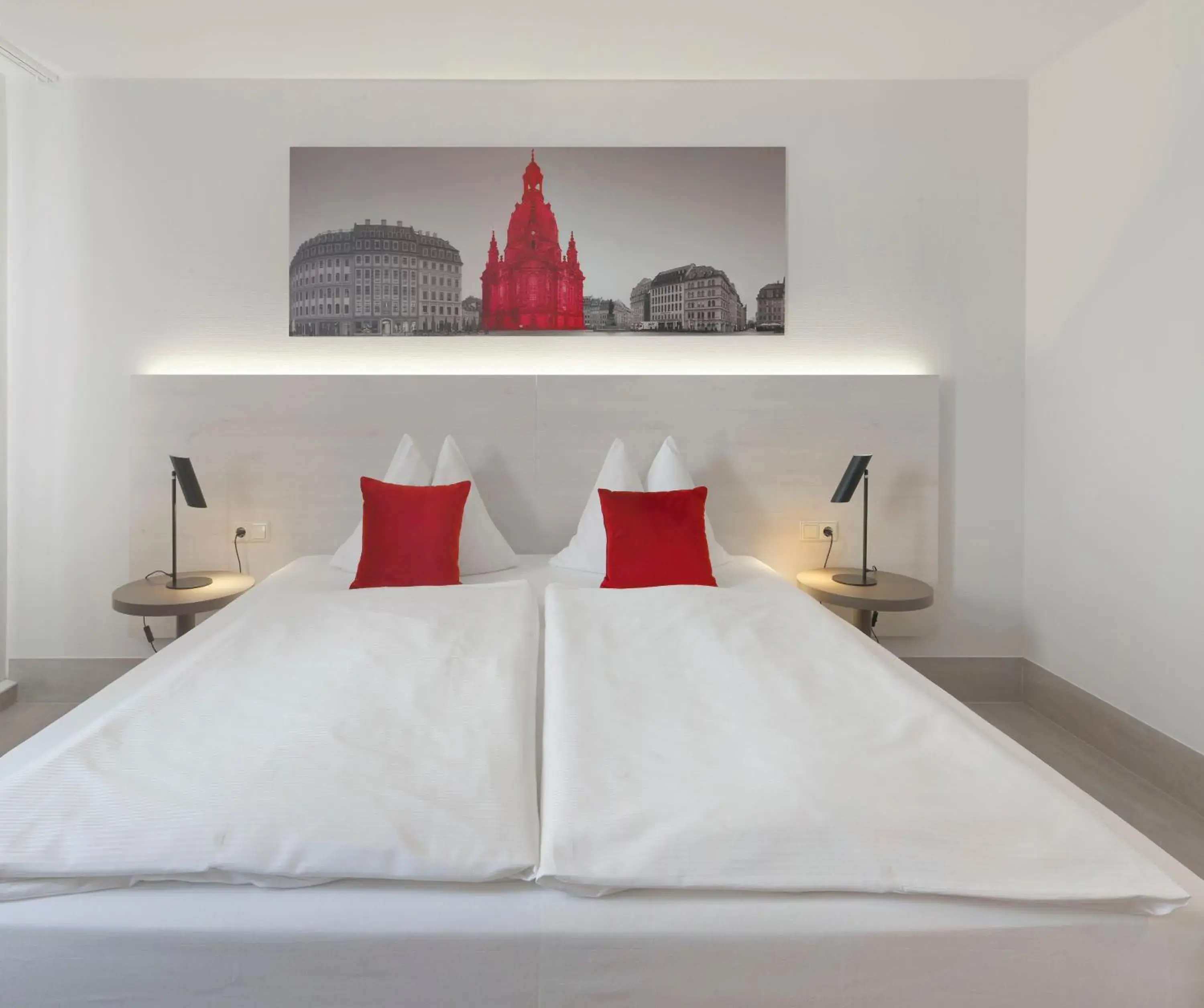 Photo of the whole room, Bed in Ramada by Wyndham Dresden Photo of the whole room, Bed in Ramada by Wyndham Dresden