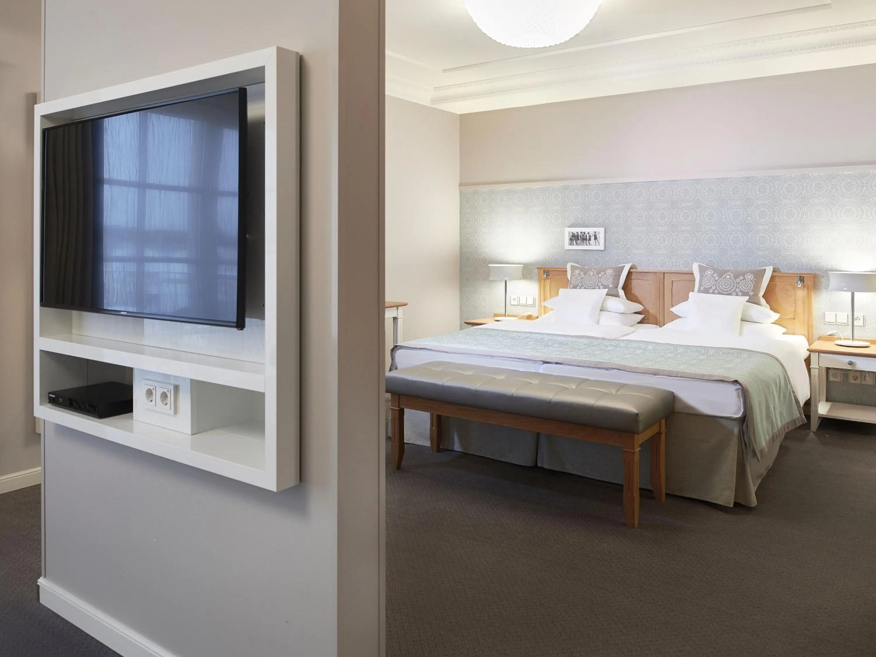 Bed in A-ROSA Kurhaus Binz