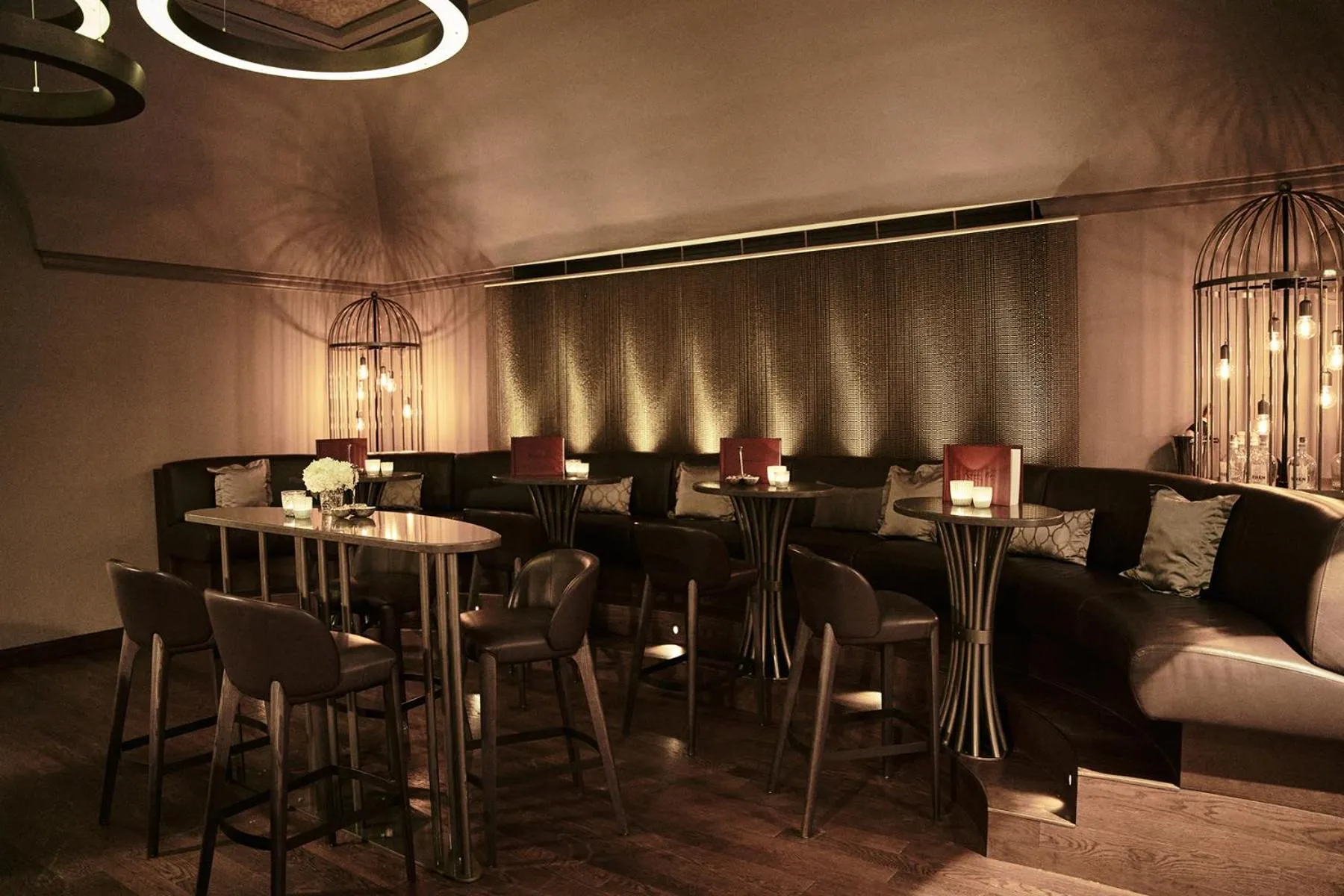 Lounge or bar in A-ROSA Kurhaus Binz