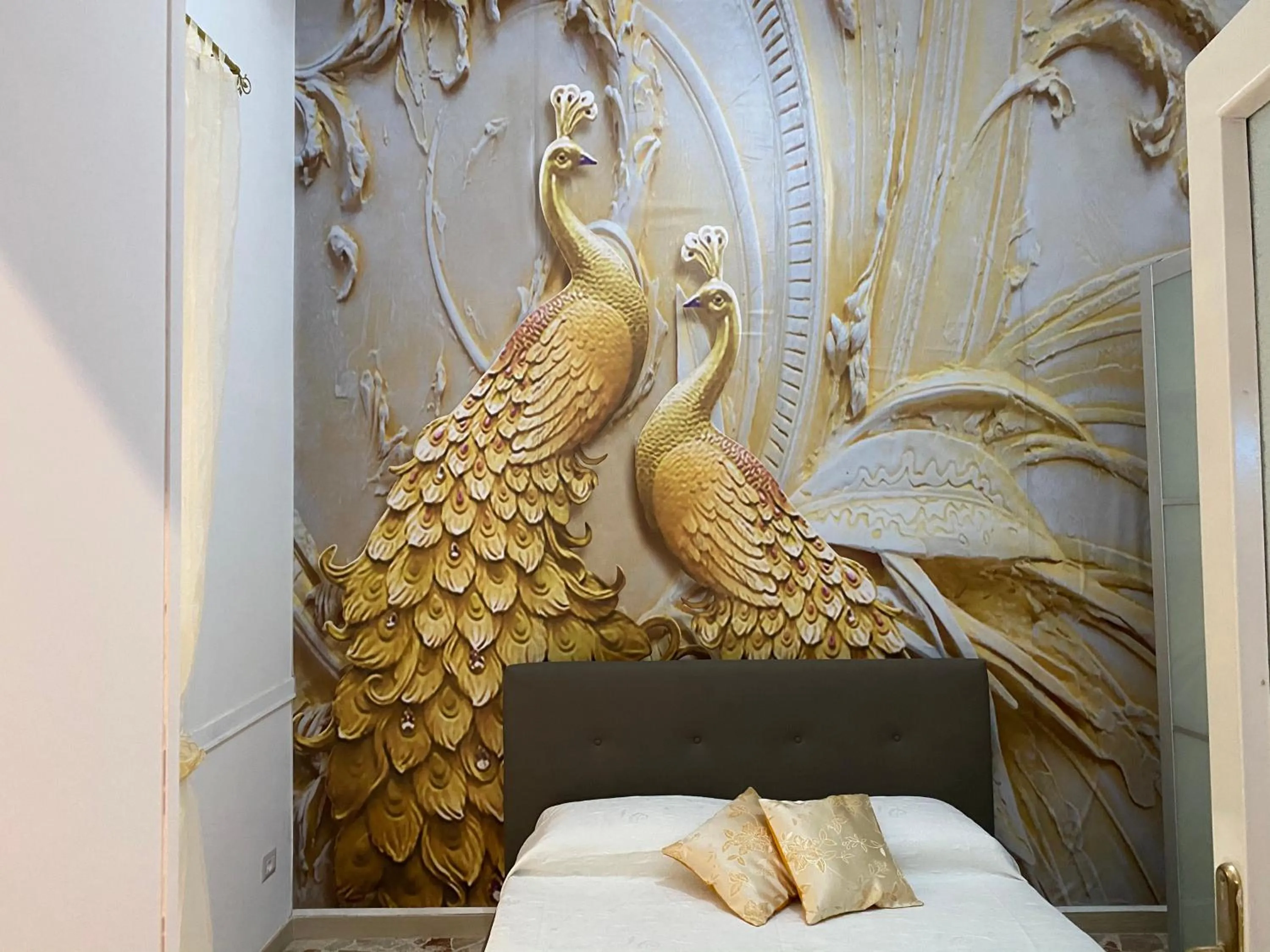 Photo of the whole room, Bed in Historic Center House