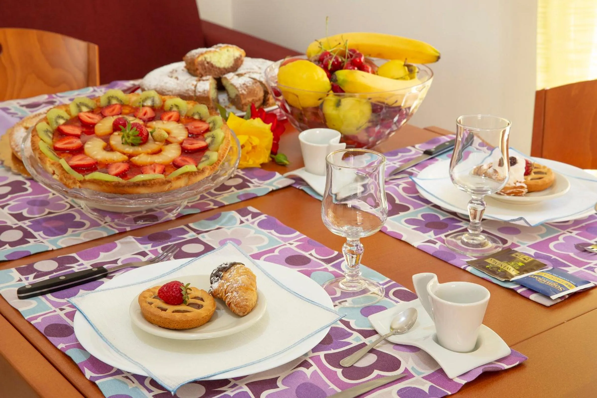 Breakfast in Anna e Augusto B&B --Embrace the world--4-minute walk from the Old Town丨Authentic local experience丨English-speaking staff and Wi-Fi - free shuttle to the station