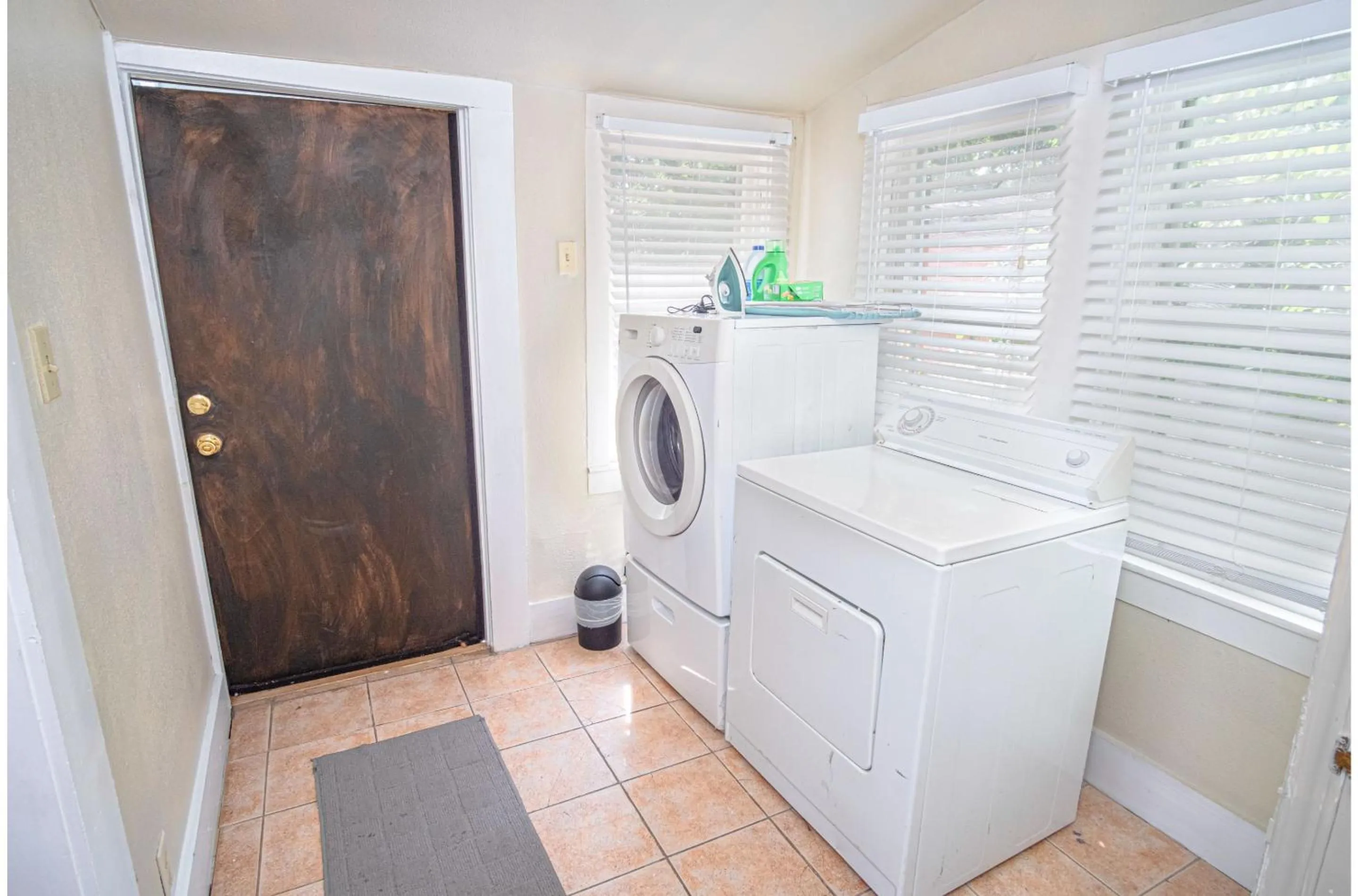 washing machine in Brand New Listing! Cozy Historic House 5min*DT