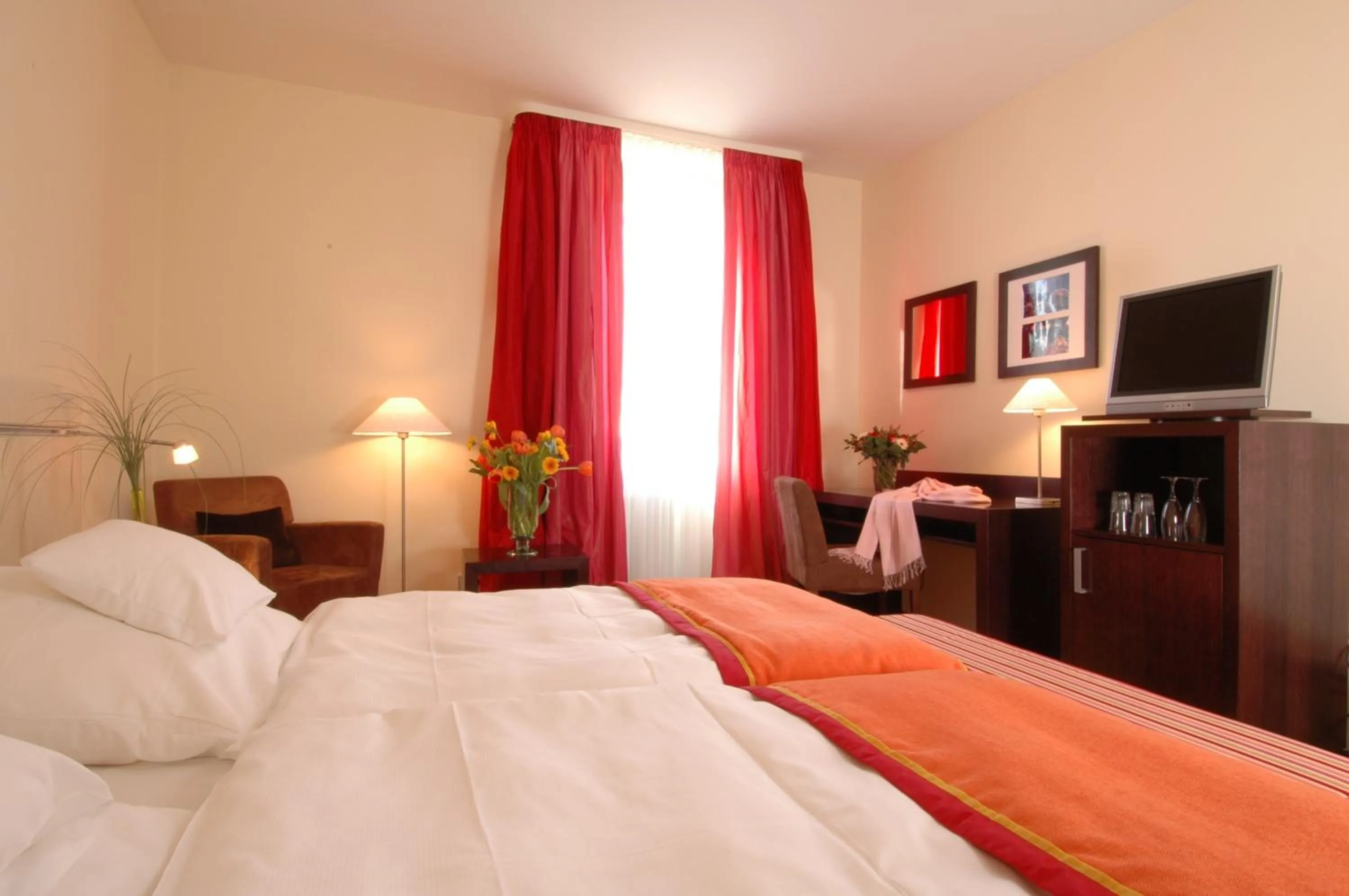 Photo of the whole room, Bed in Central Hotel