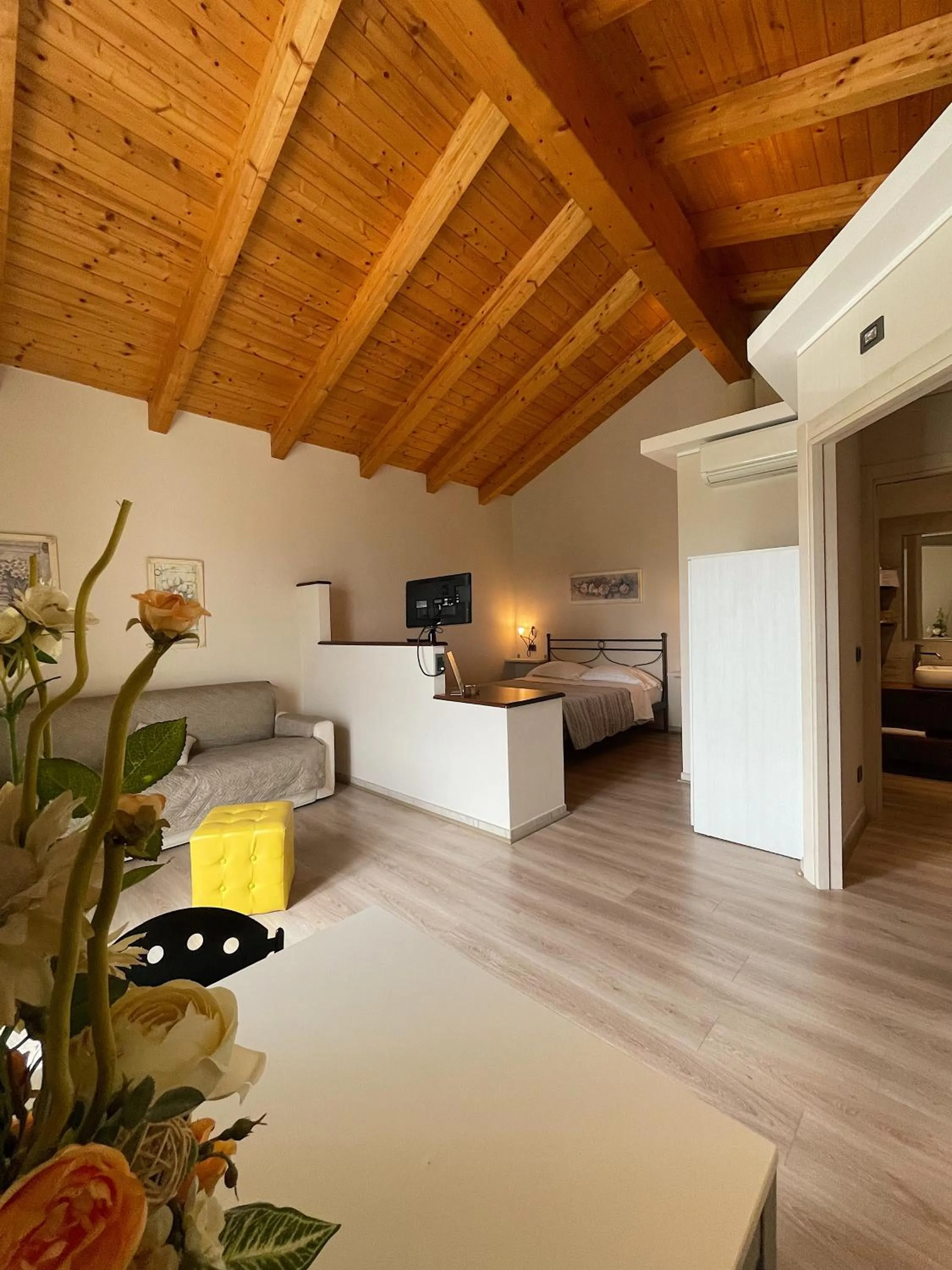 Photo of the whole room, Bed in La Rocca