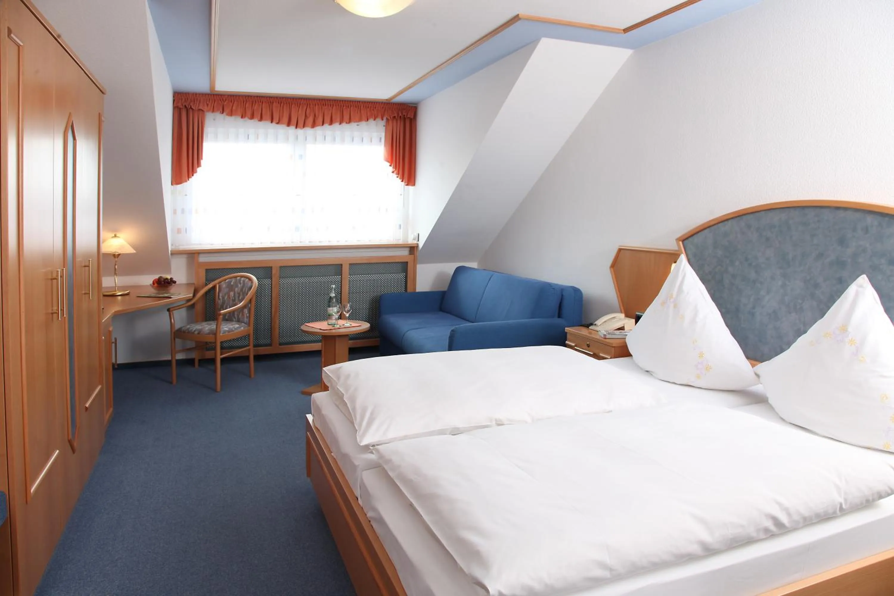 Bedroom, Bed in Landgasthof Zum Stern