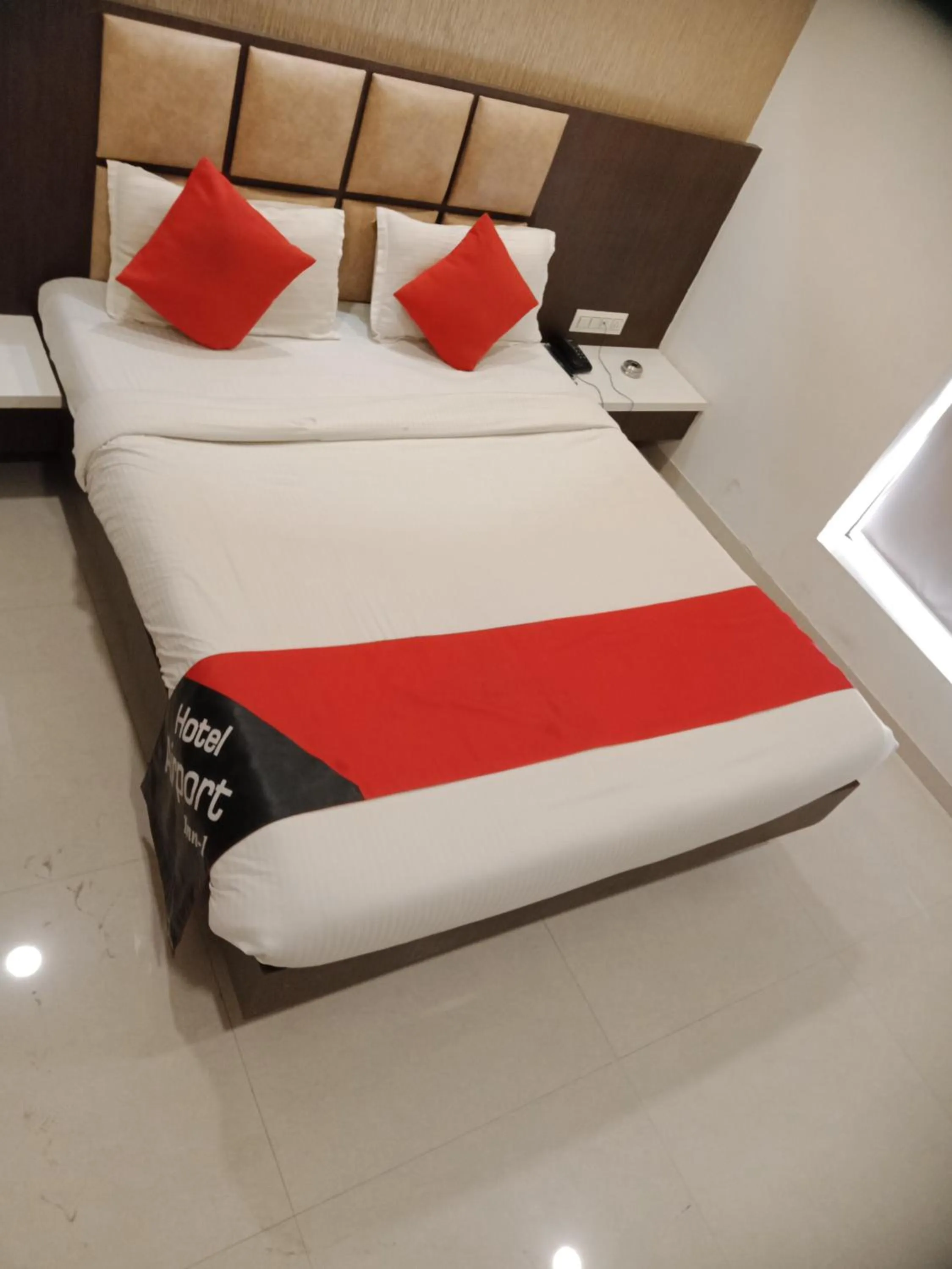 Bed in HOTEL AIRPORT INN ONE