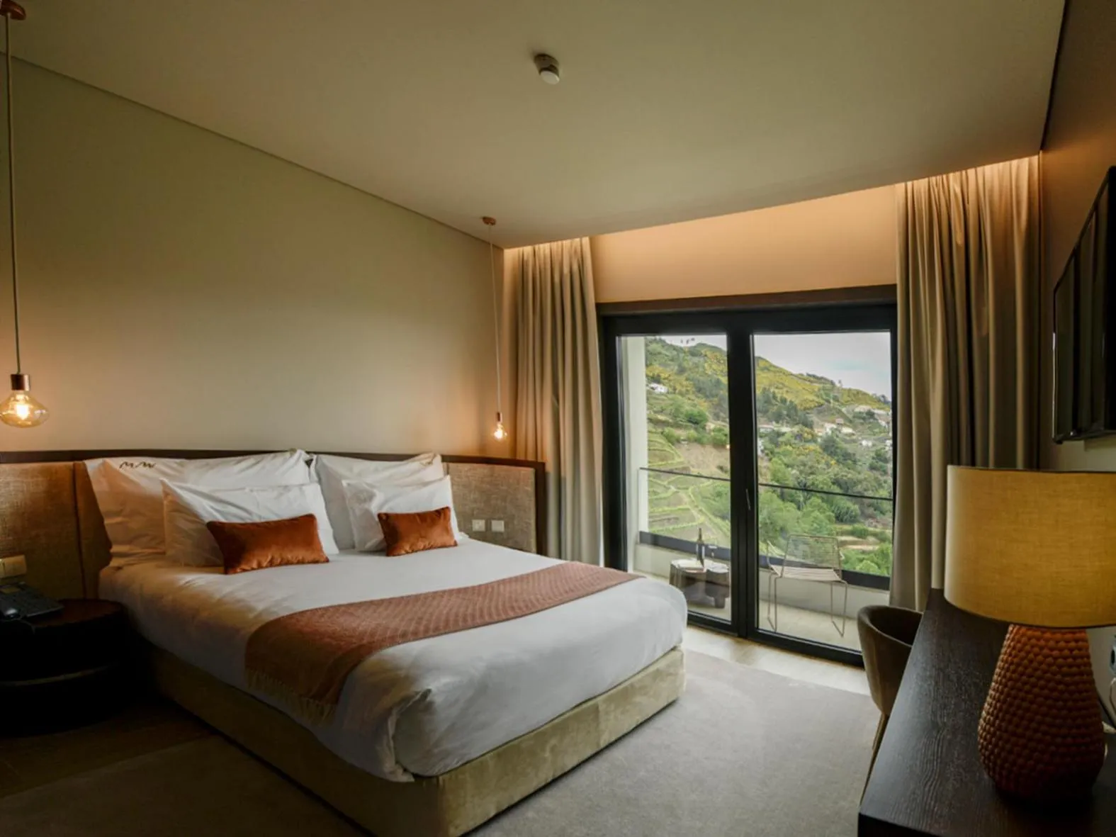 Bed in MW Douro Wine & Spa