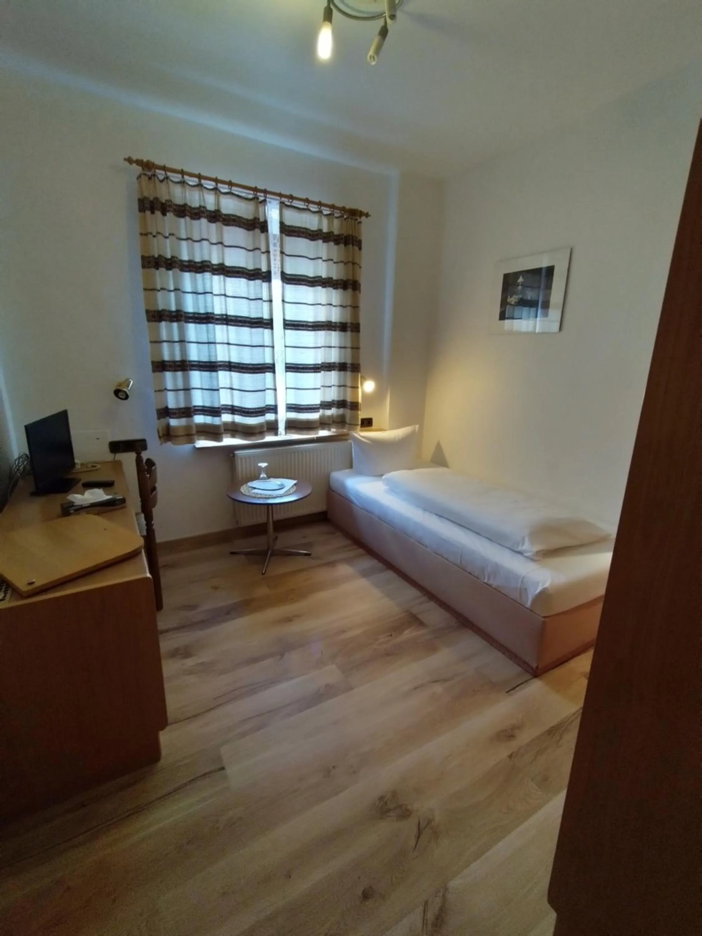 Photo of the whole room, Bed in Hotel Faller