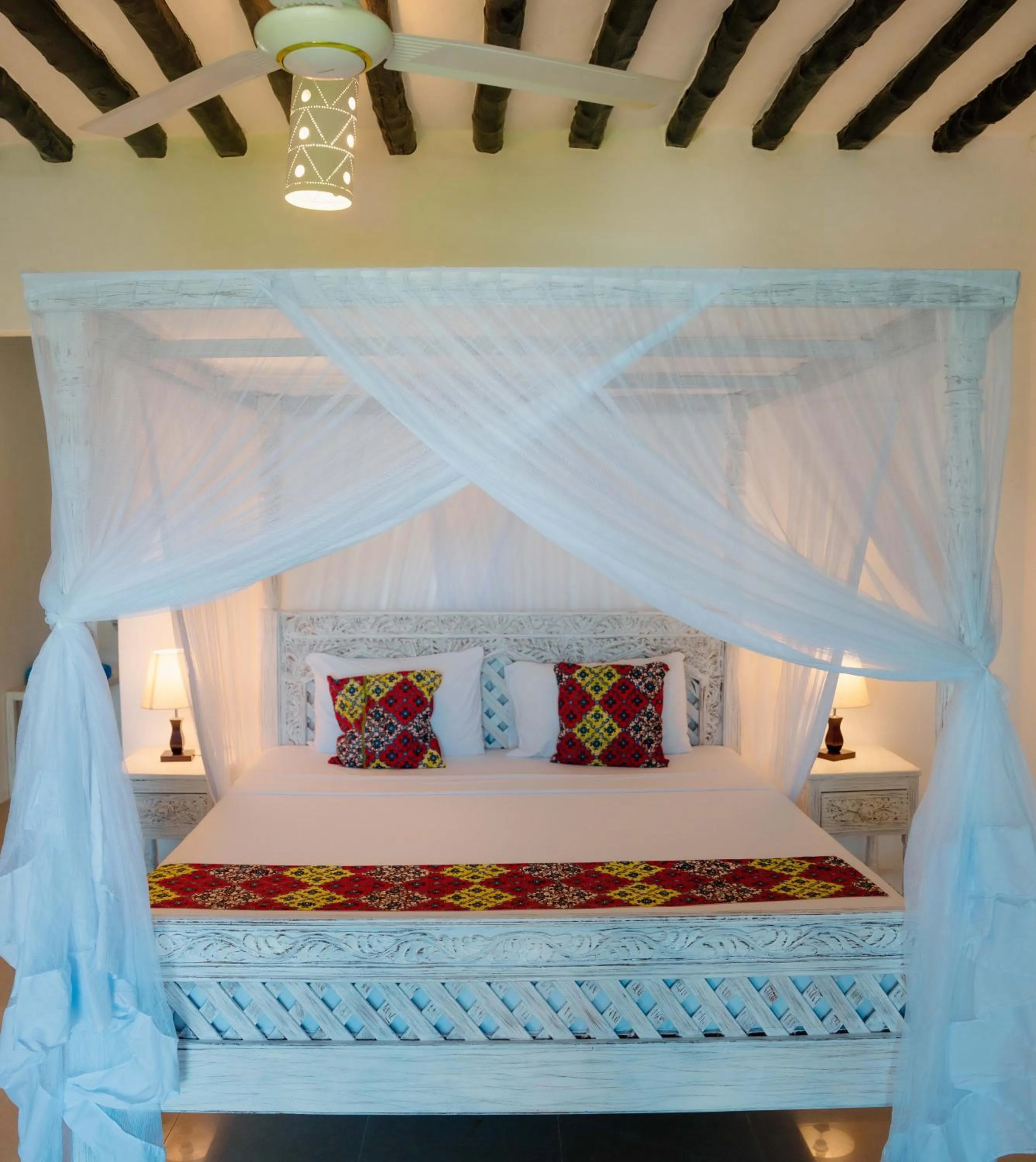 Bed in Pearl Beach by Sansi