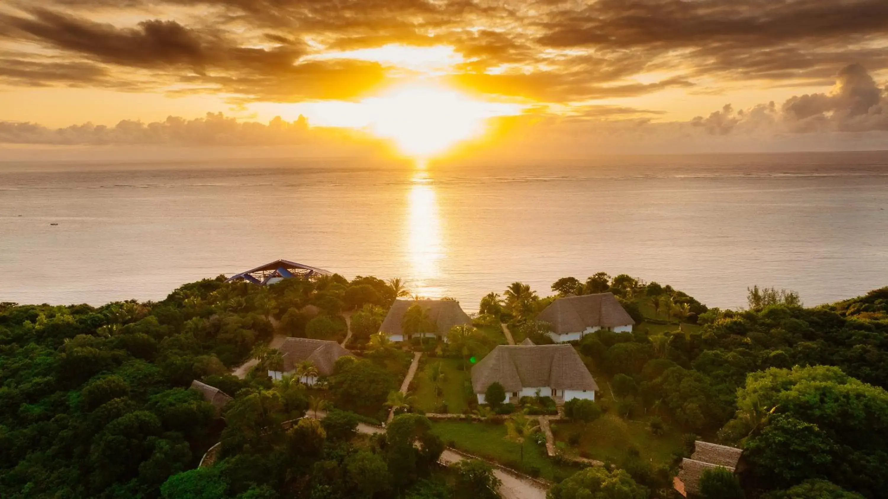 Landmark view in Pearl Beach by Sansi Landmark view in Pearl Beach by Sansi