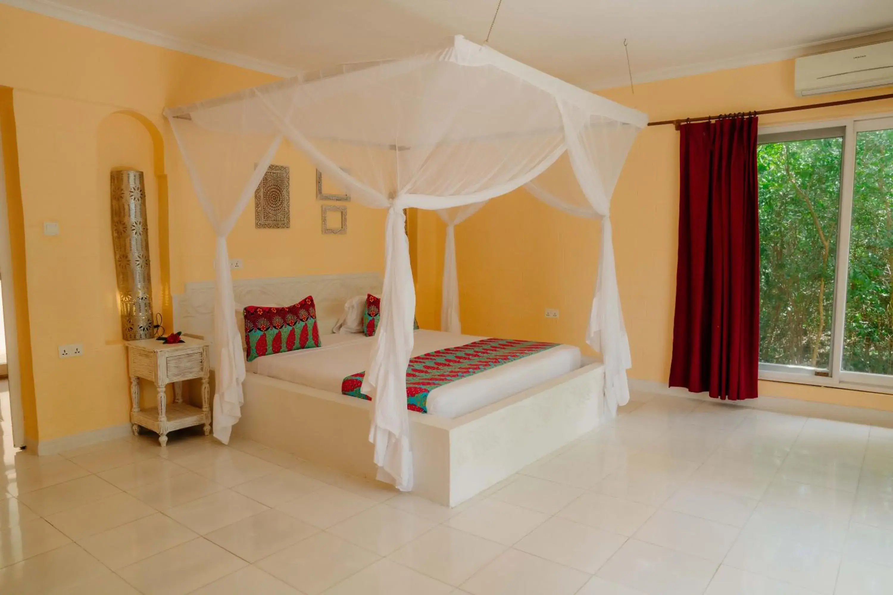 Bed in Pearl Beach by Sansi Bed in Pearl Beach by Sansi