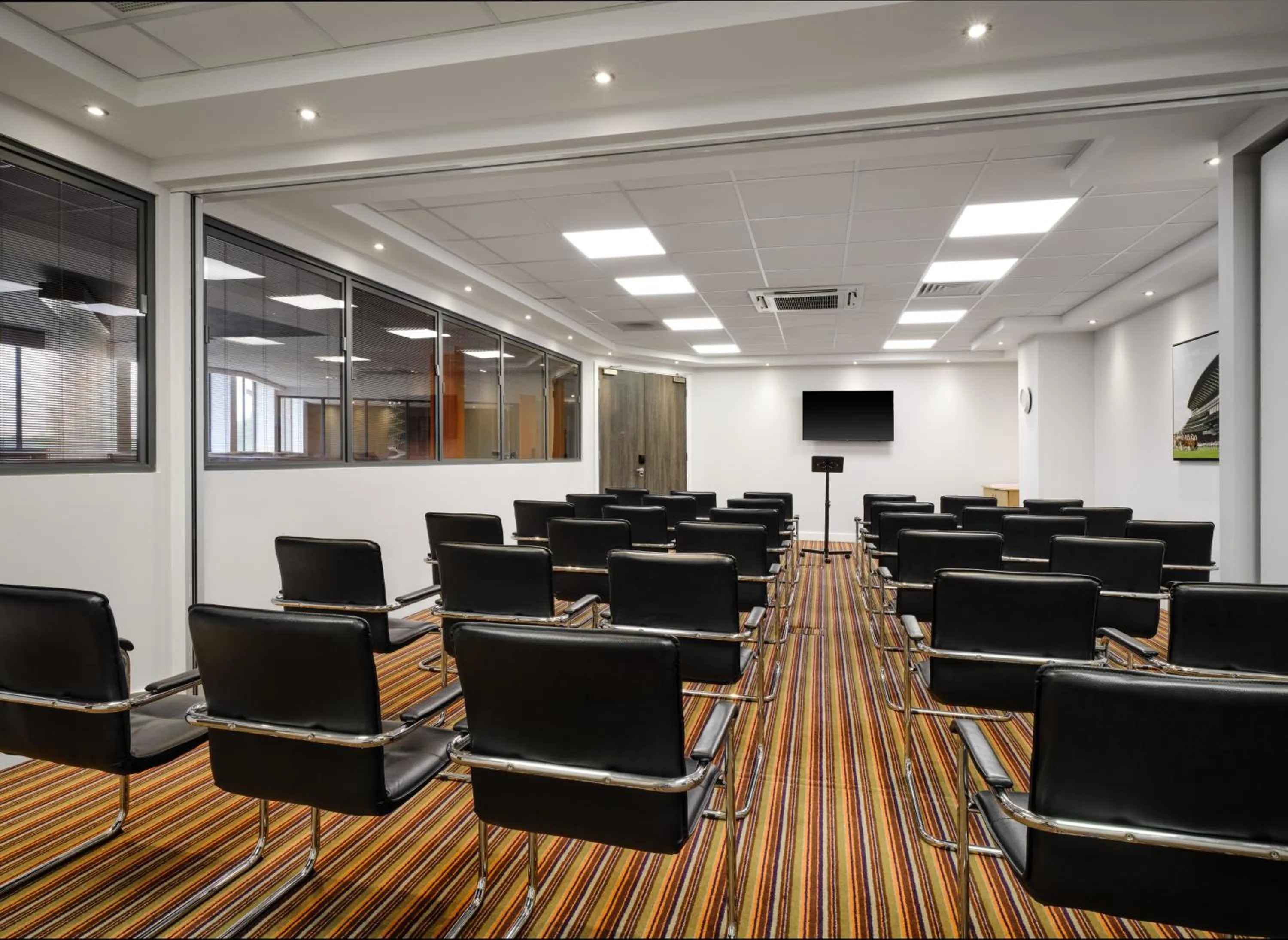 Meeting/conference room in Holiday Inn Huntingdon Racecourse by IHG