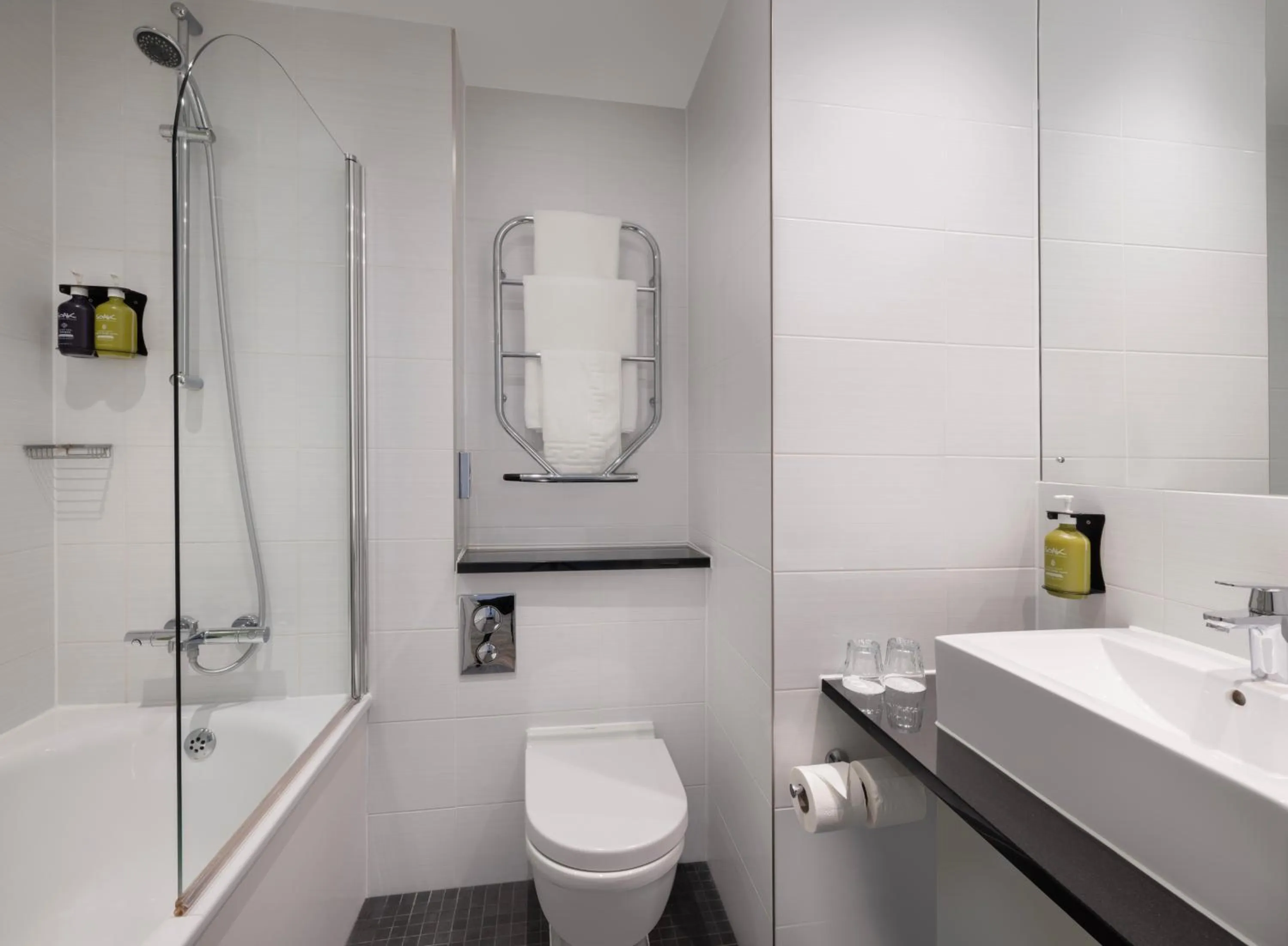 Bathroom in Holiday Inn Huntingdon Racecourse by IHG