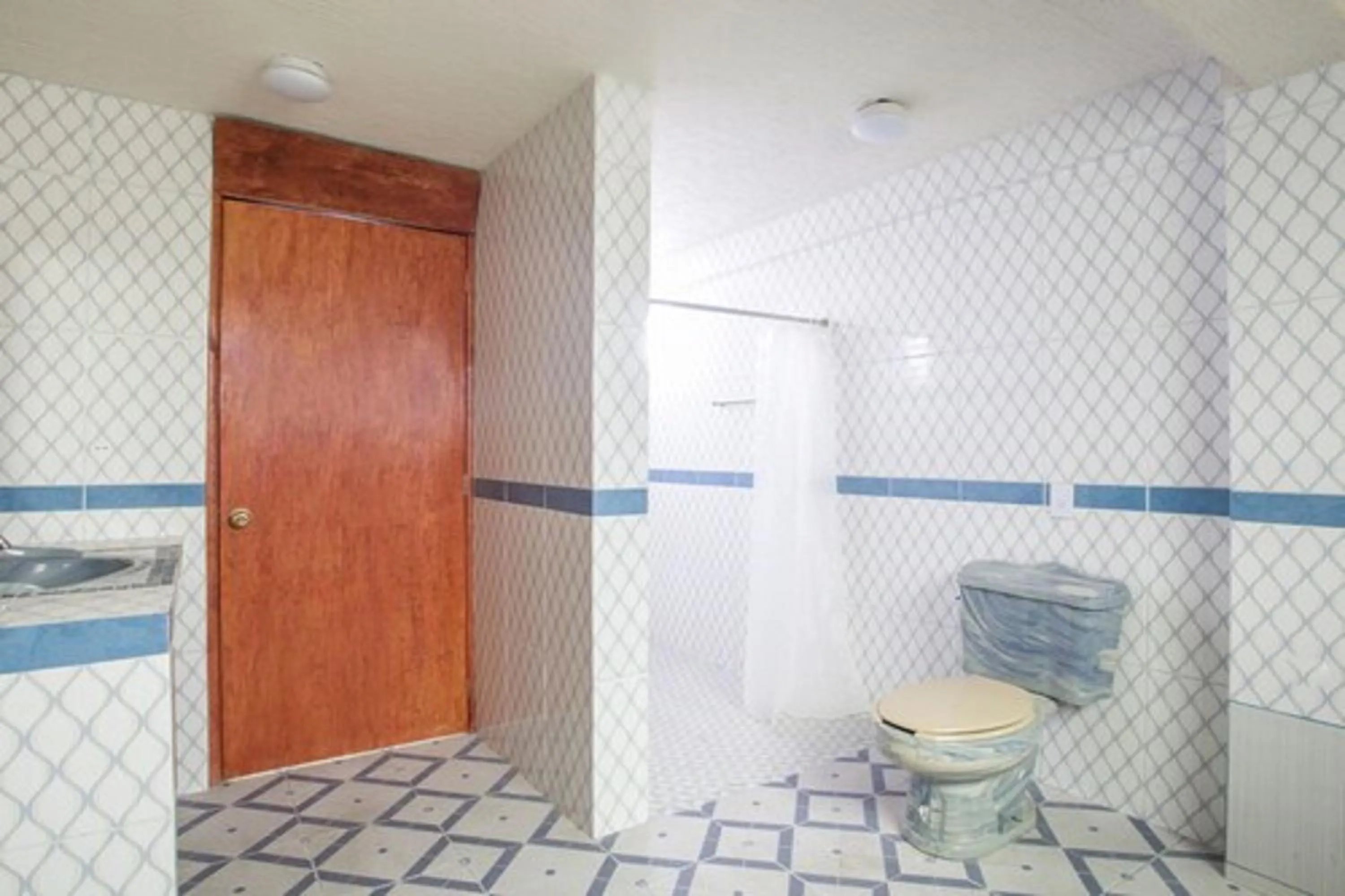 Bathroom in OYO Hotel San Agustin