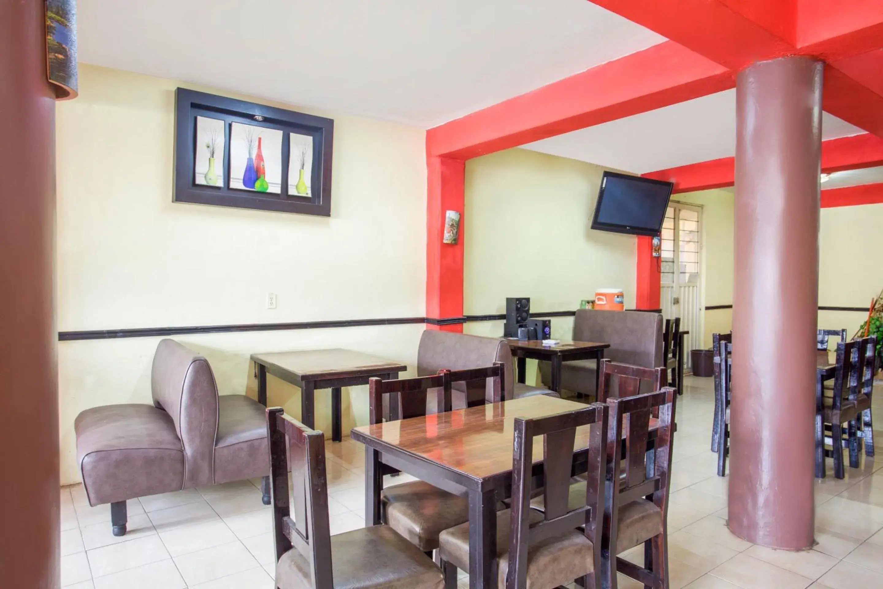 Restaurant/places to eat in OYO Hotel San Agustin Restaurant/places to eat in OYO Hotel San Agustin
