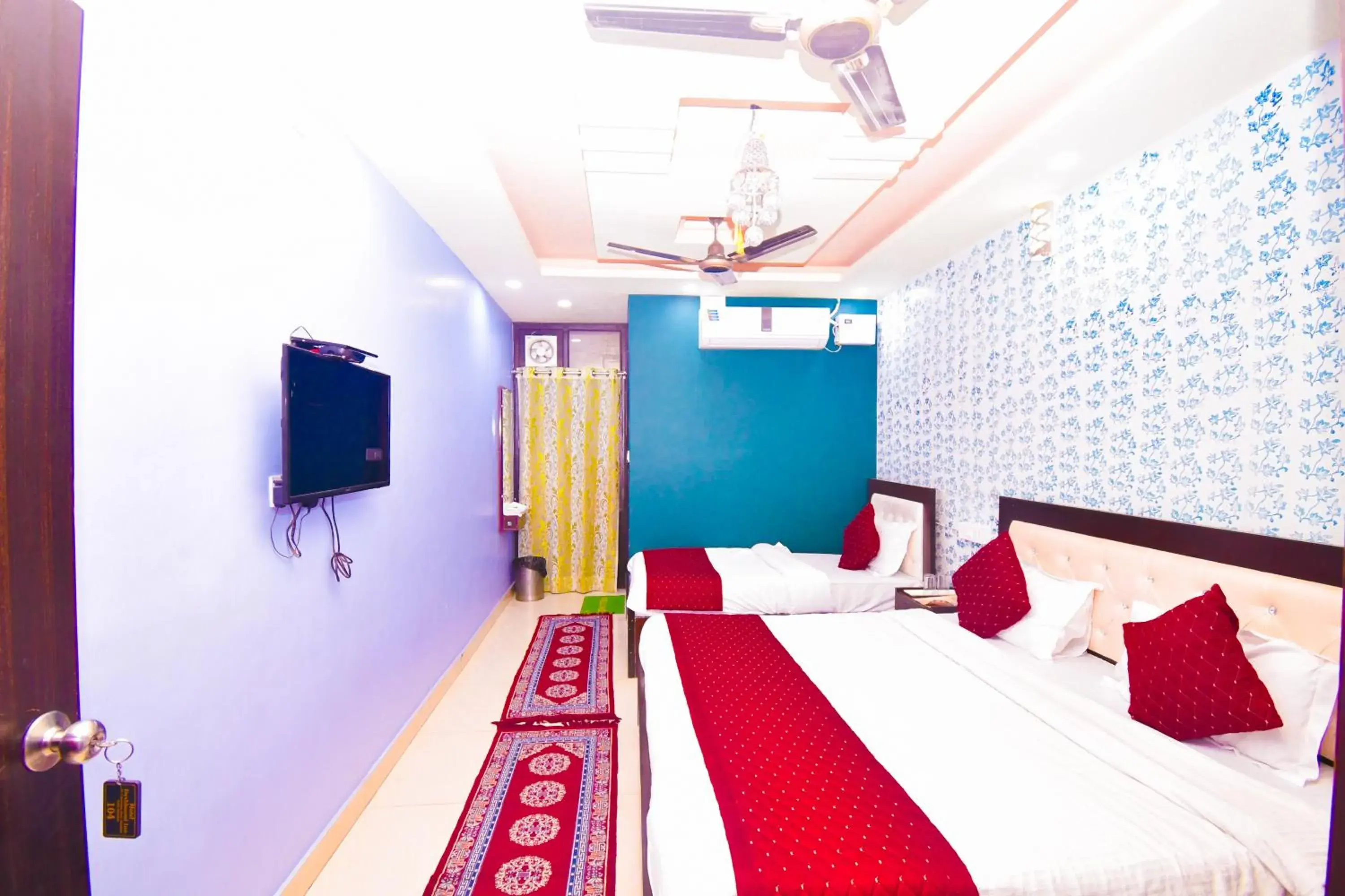 Bed in Hotel Dev Bhoomi Inn Bed in Hotel Dev Bhoomi Inn