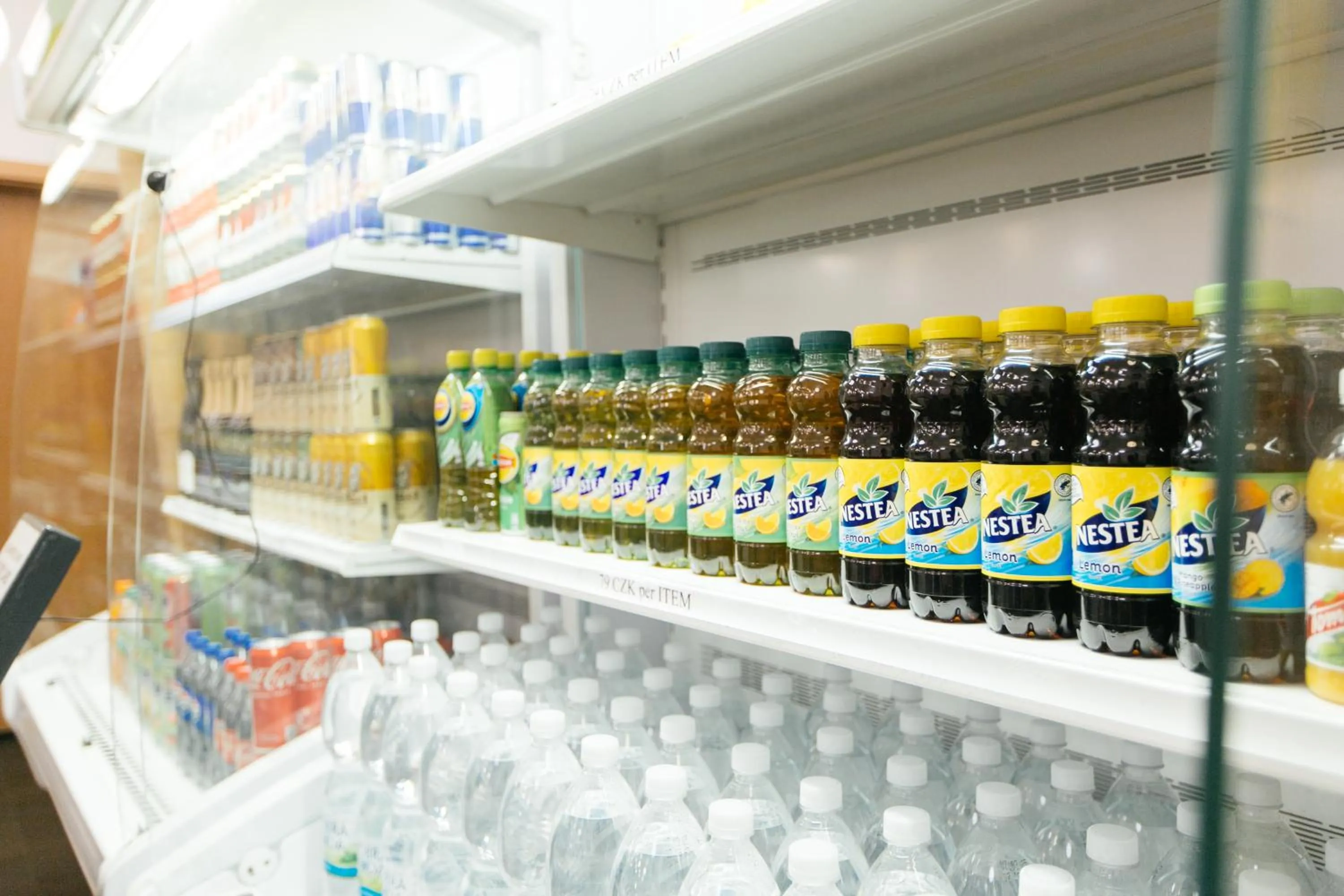 Communal lounge/ TV room in Hostel Mandarinka