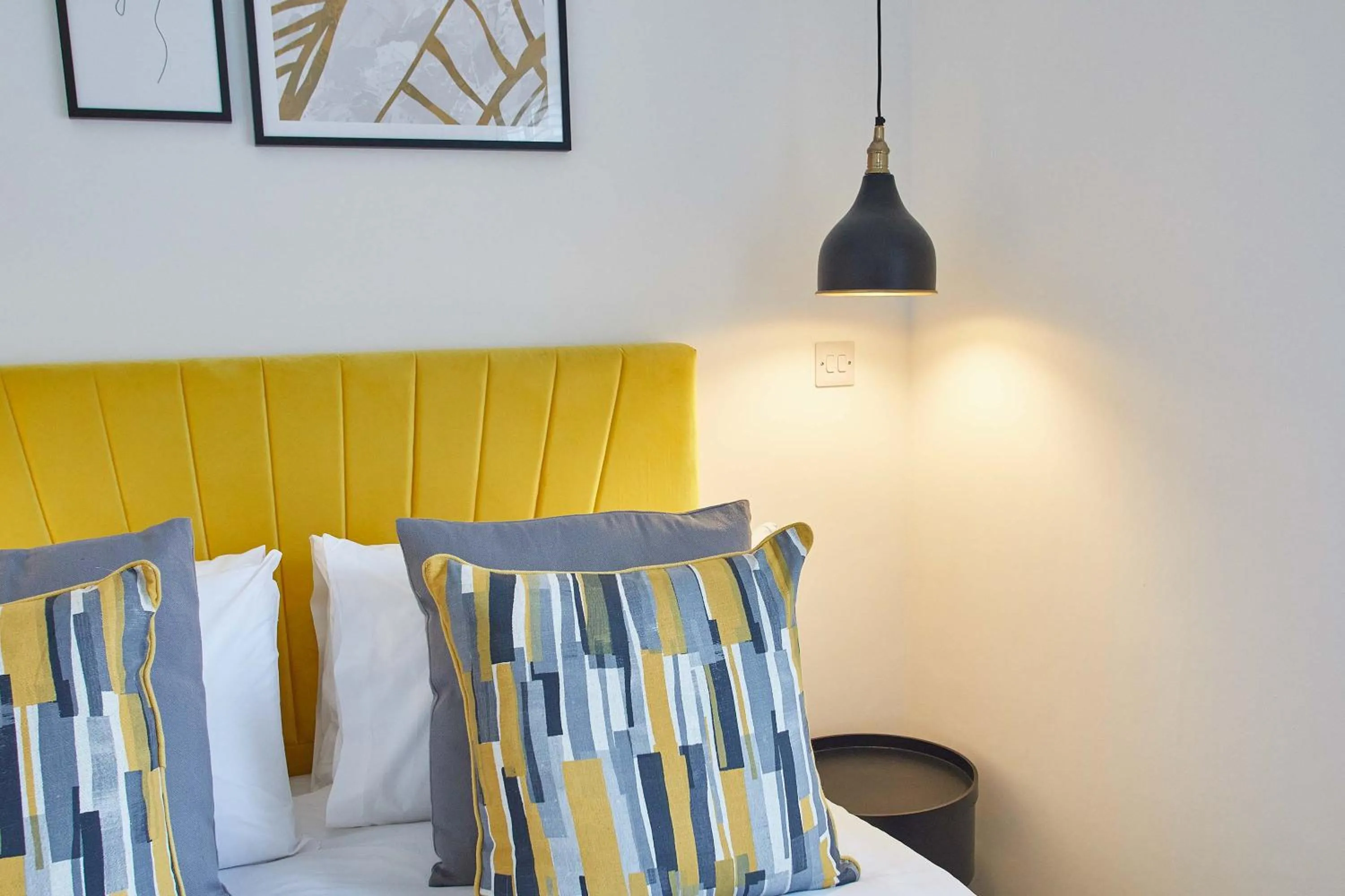 Bedroom, Bed in Host & Stay - Routh Walk