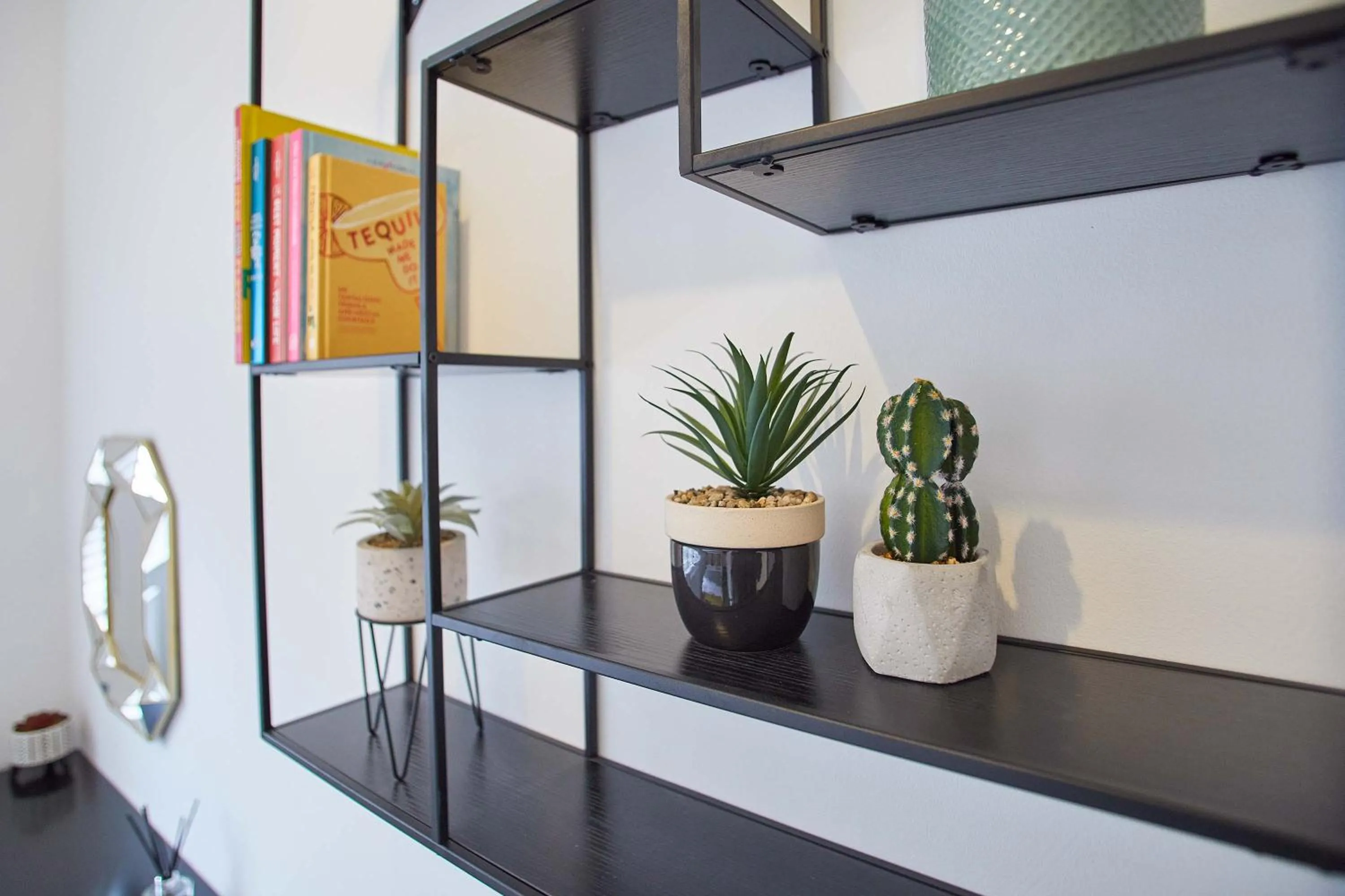 Decorative detail in Host & Stay - Routh Walk