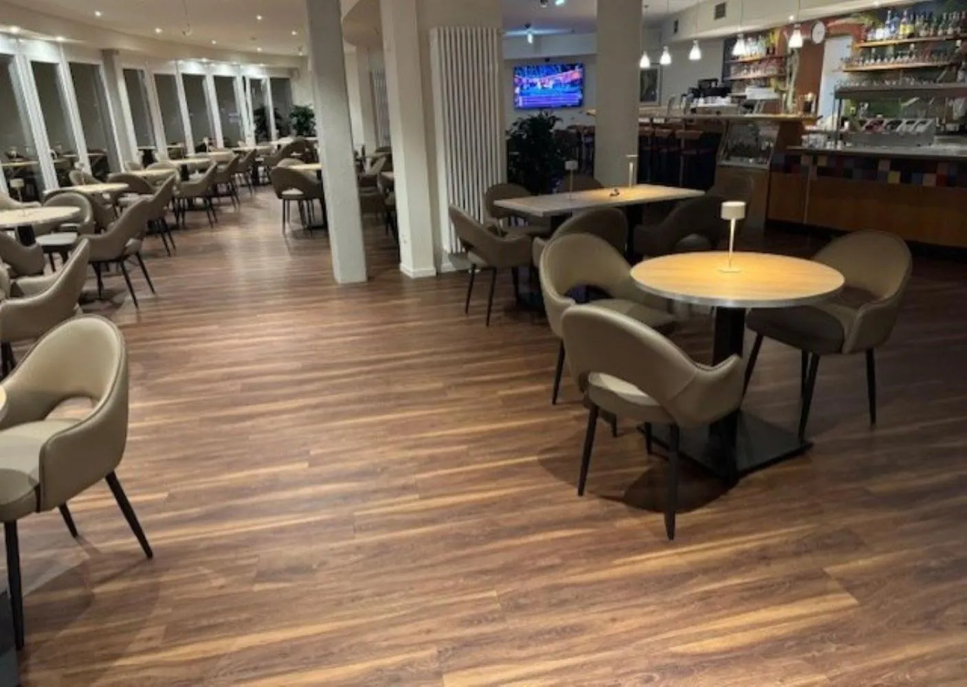 Lounge or bar in Highway Hotel