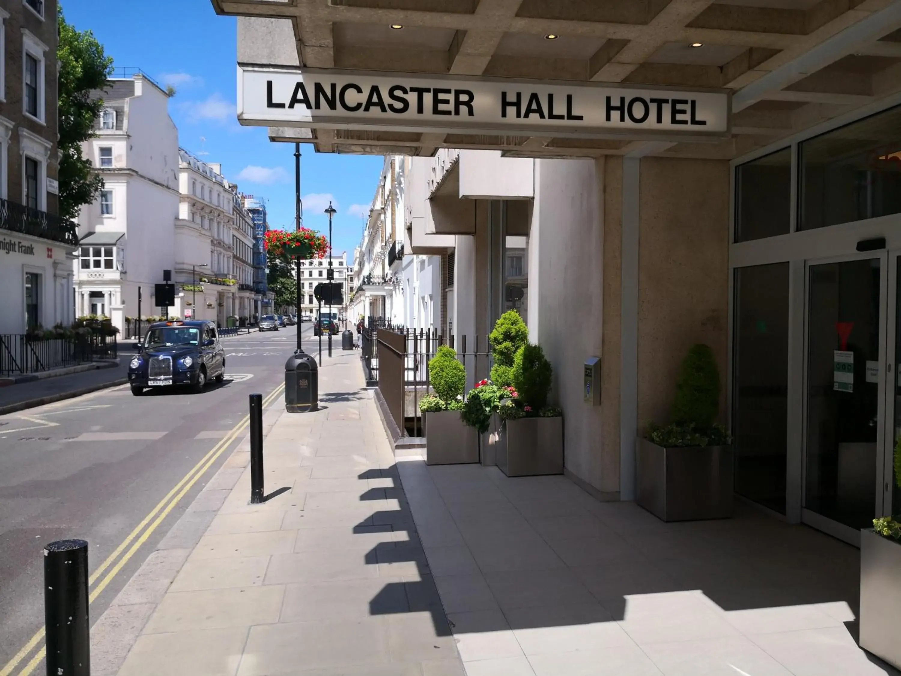 Facade/entrance in Lancaster Hall Hotel Facade/entrance in Lancaster Hall Hotel