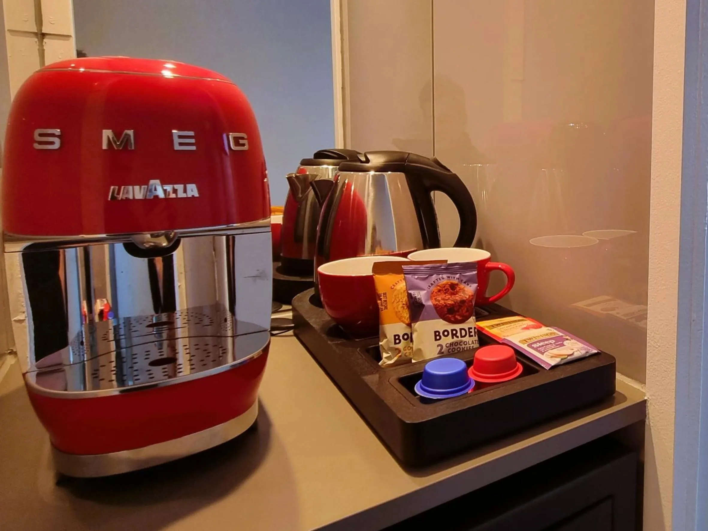 Coffee/tea facilities in Lancaster Hall Hotel